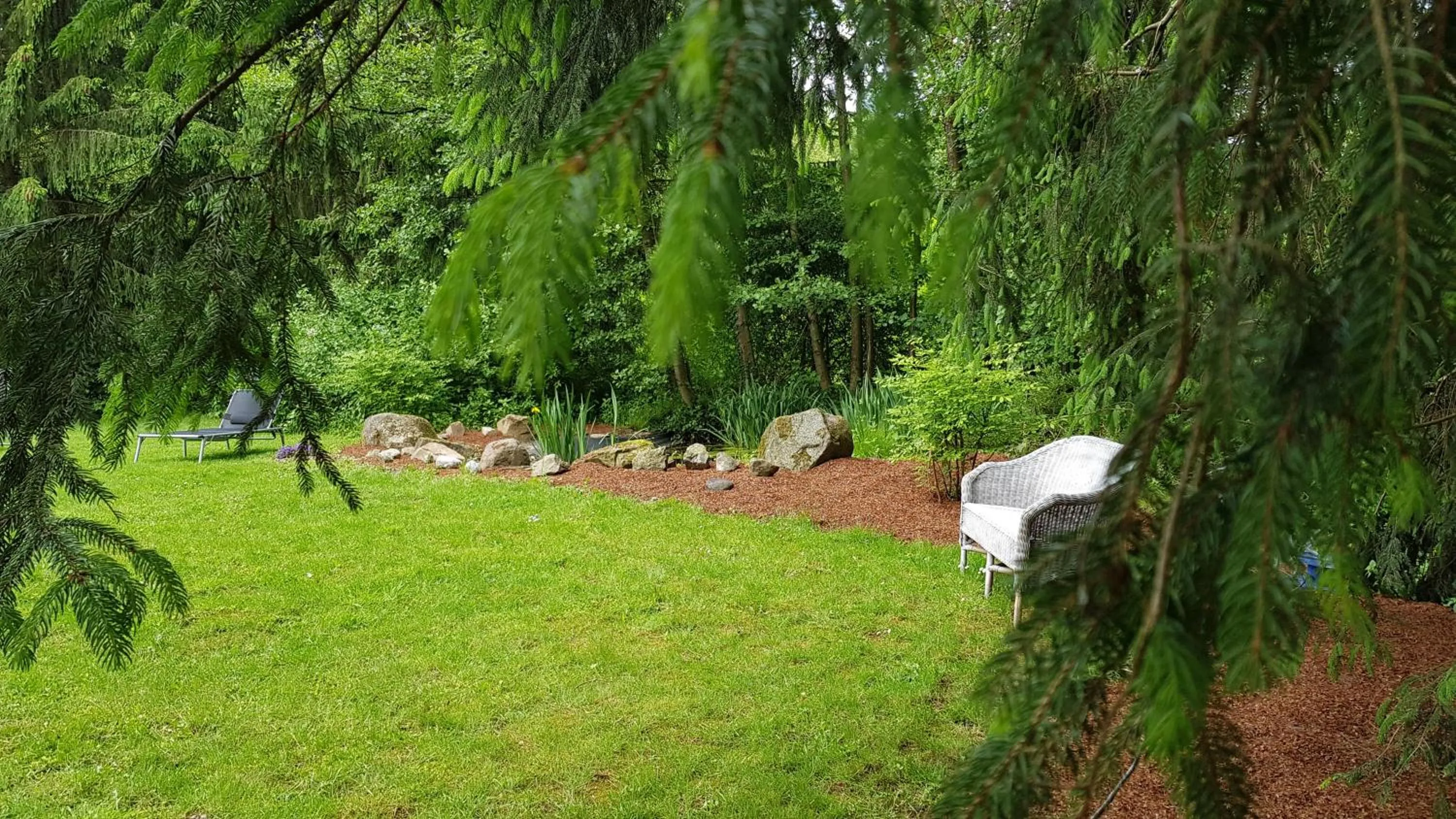 Garden in Hotel Schneider-Hof self check-in kostenlos Parken nähe Golfplatz und Vitasol