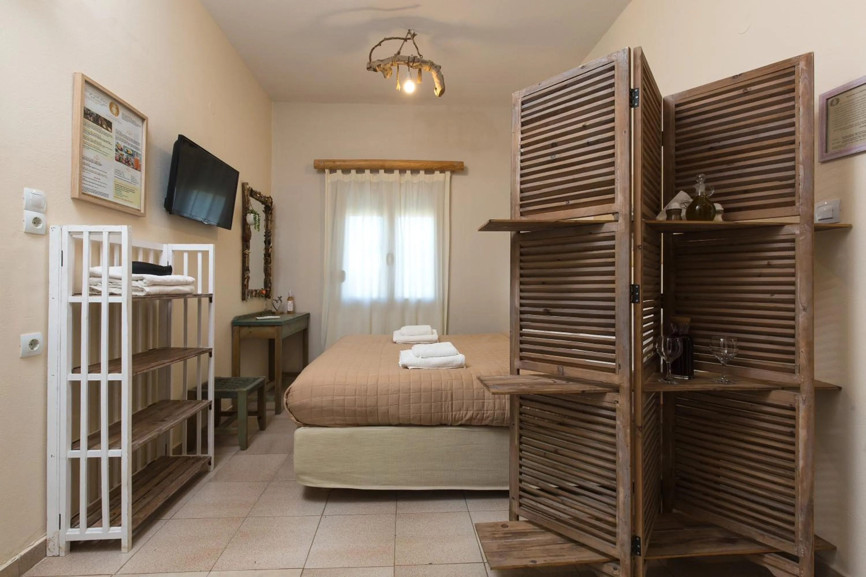 Photo of the whole room, Bed in Arodamos Studios & Apts