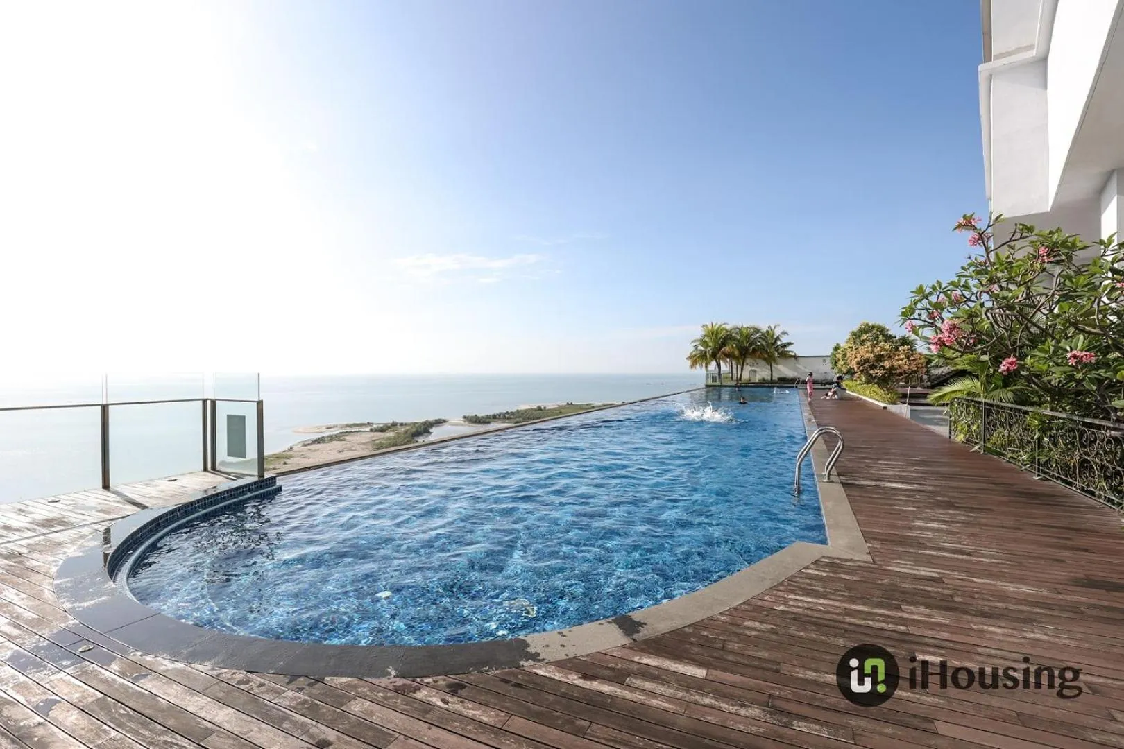 Silverscape Deluxe Melaka by I Housing