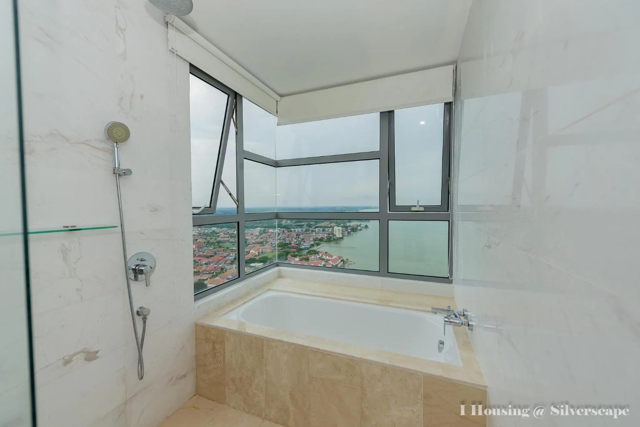 Silverscape Deluxe Melaka by I Housing