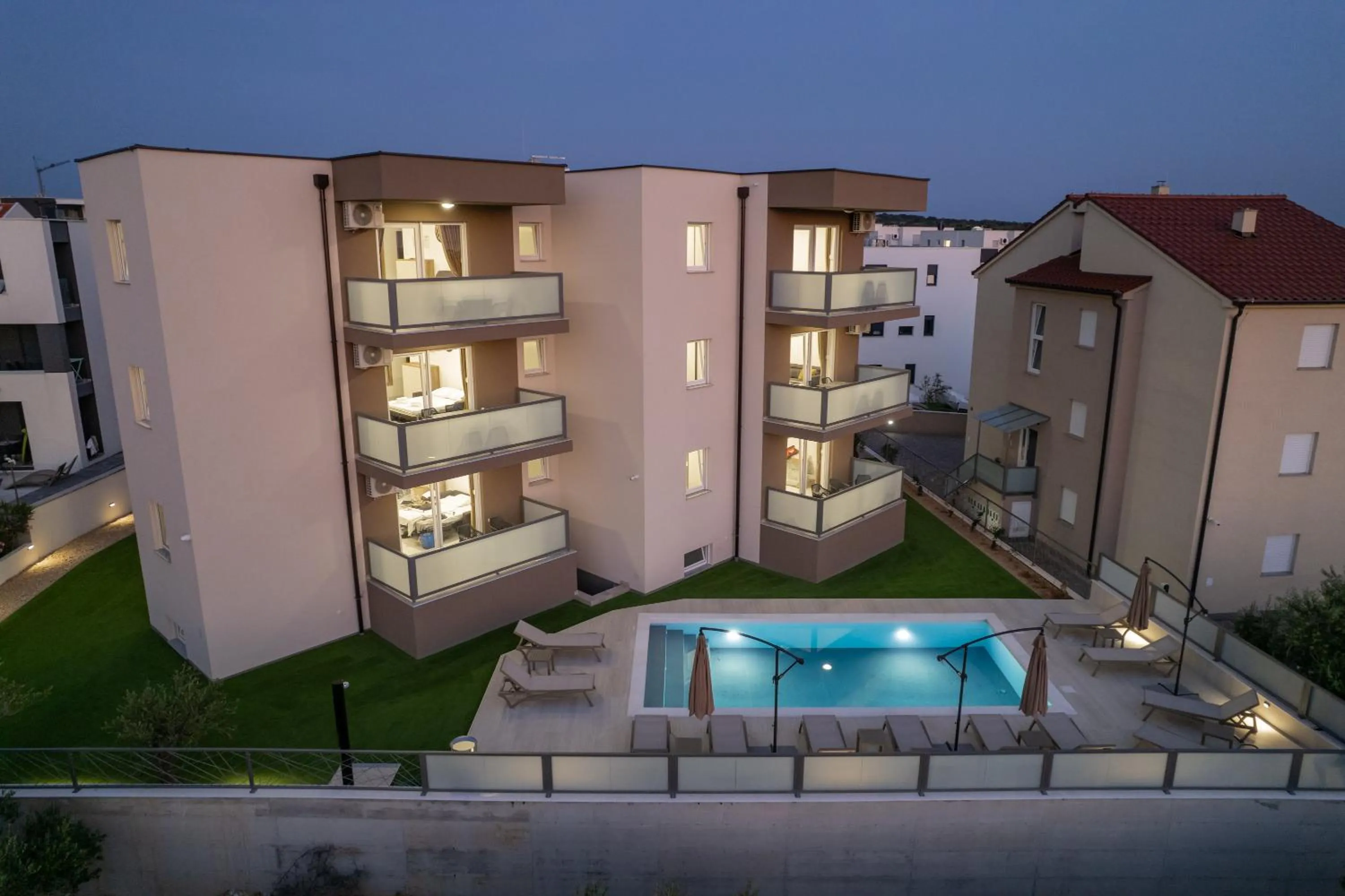Swimming pool in Poolside Hideout Apartments