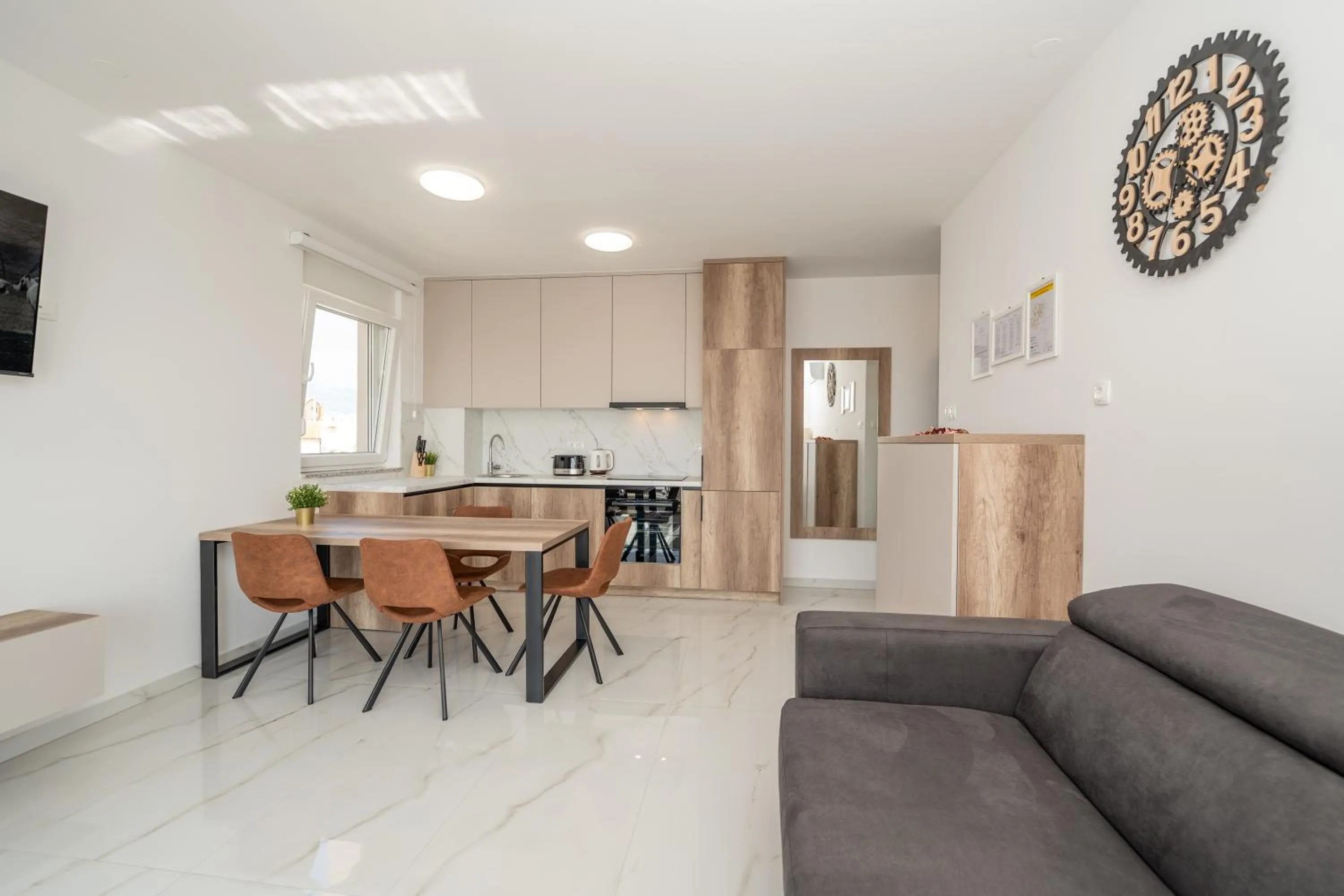Kitchen or kitchenette in Poolside Hideout Apartments