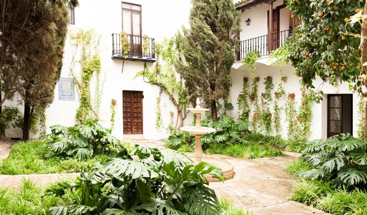 Patio in Hotel Cortijo El Esparragal