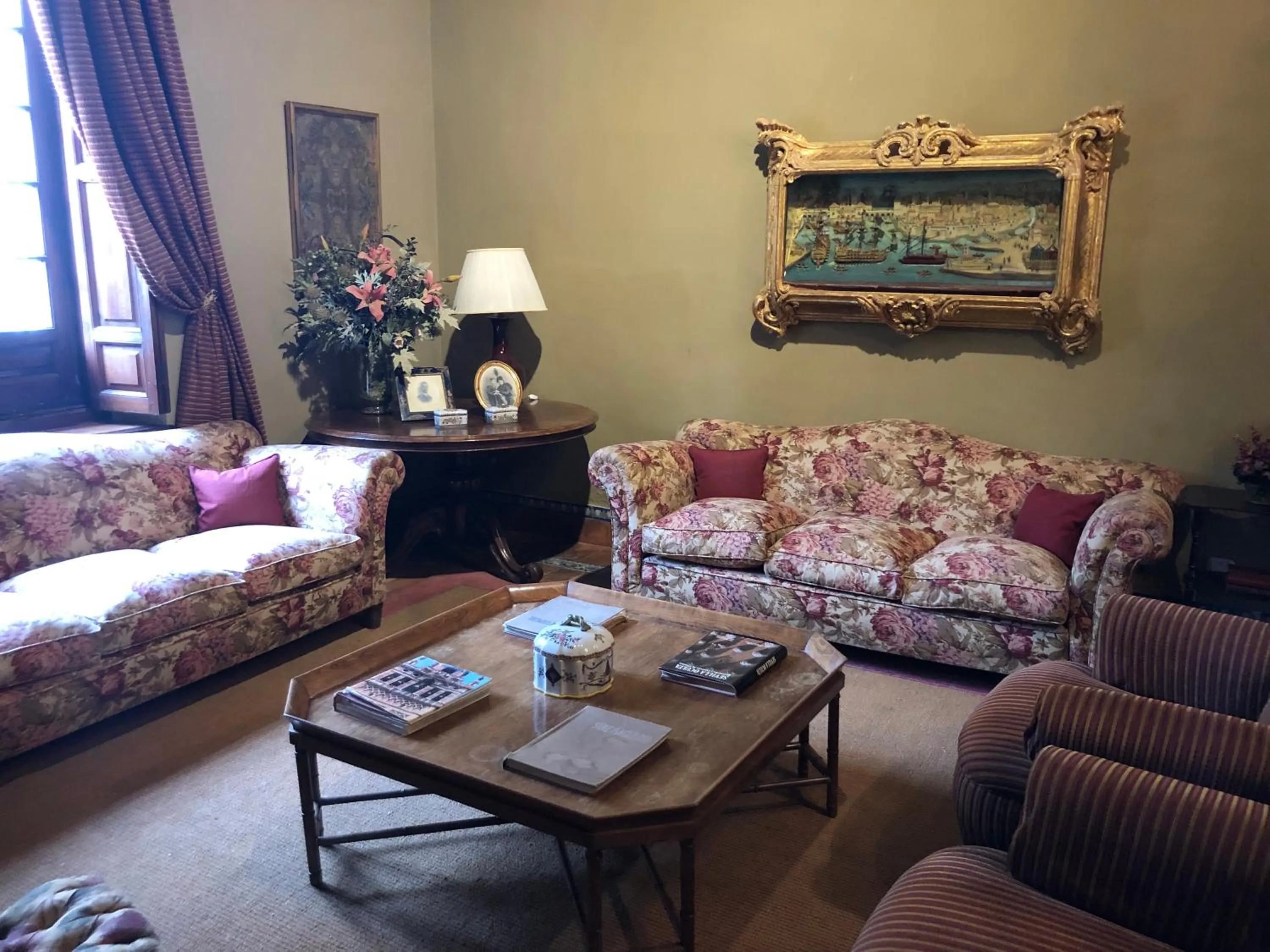 Communal lounge/ TV room in Hotel Cortijo El Esparragal