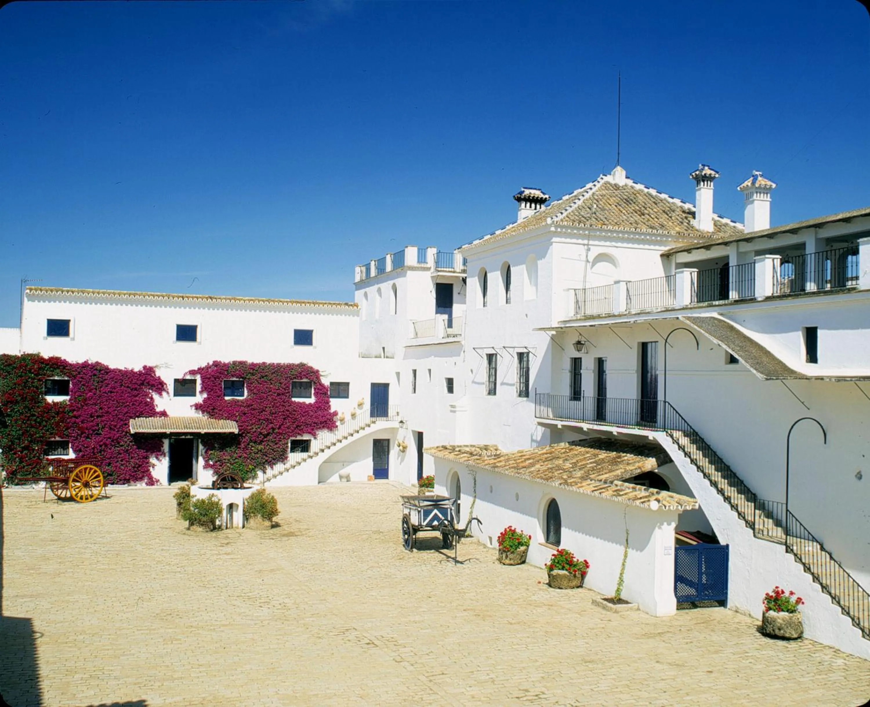 Facade/entrance in Hotel Cortijo El Esparragal
