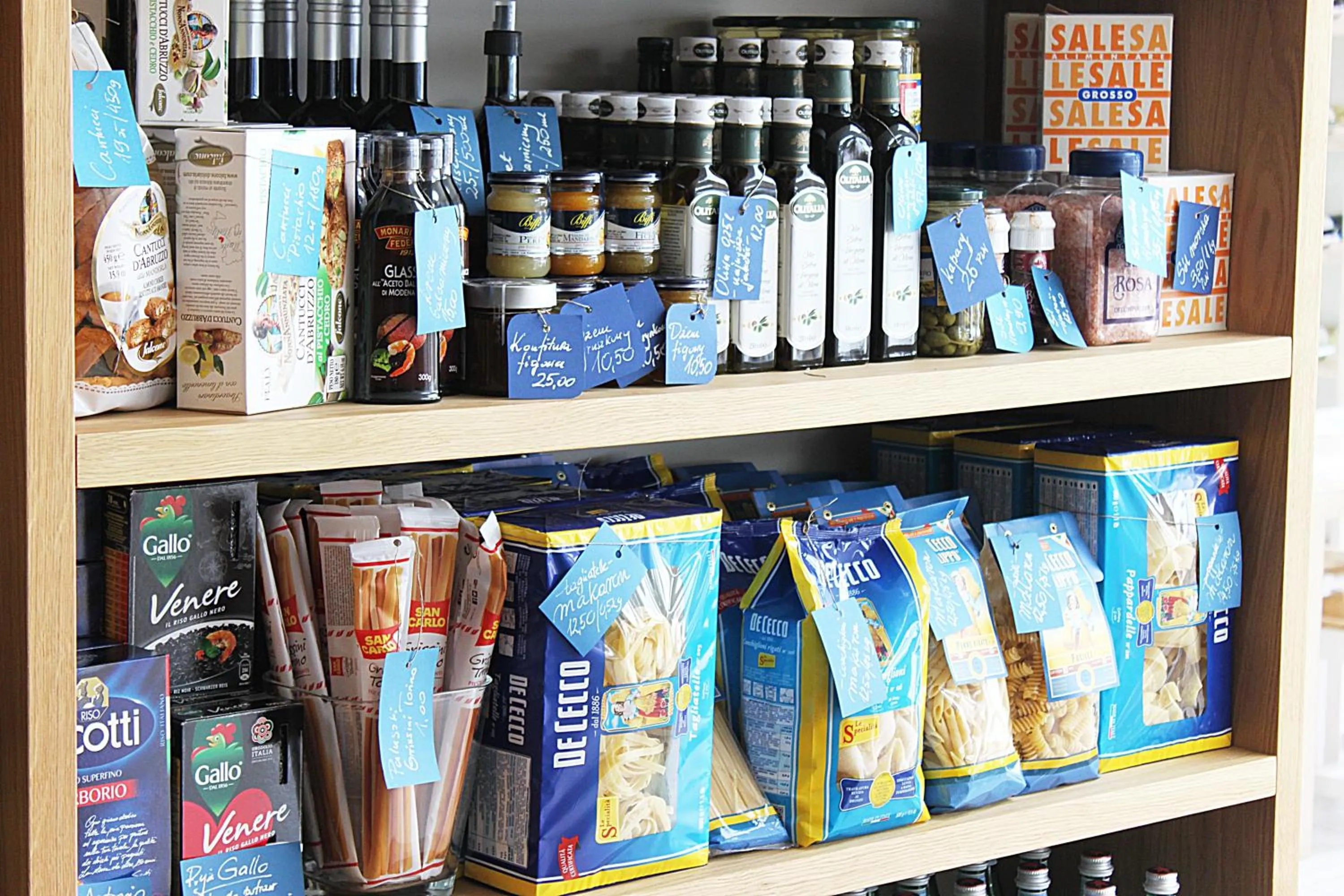 Food in Hotel Port 110