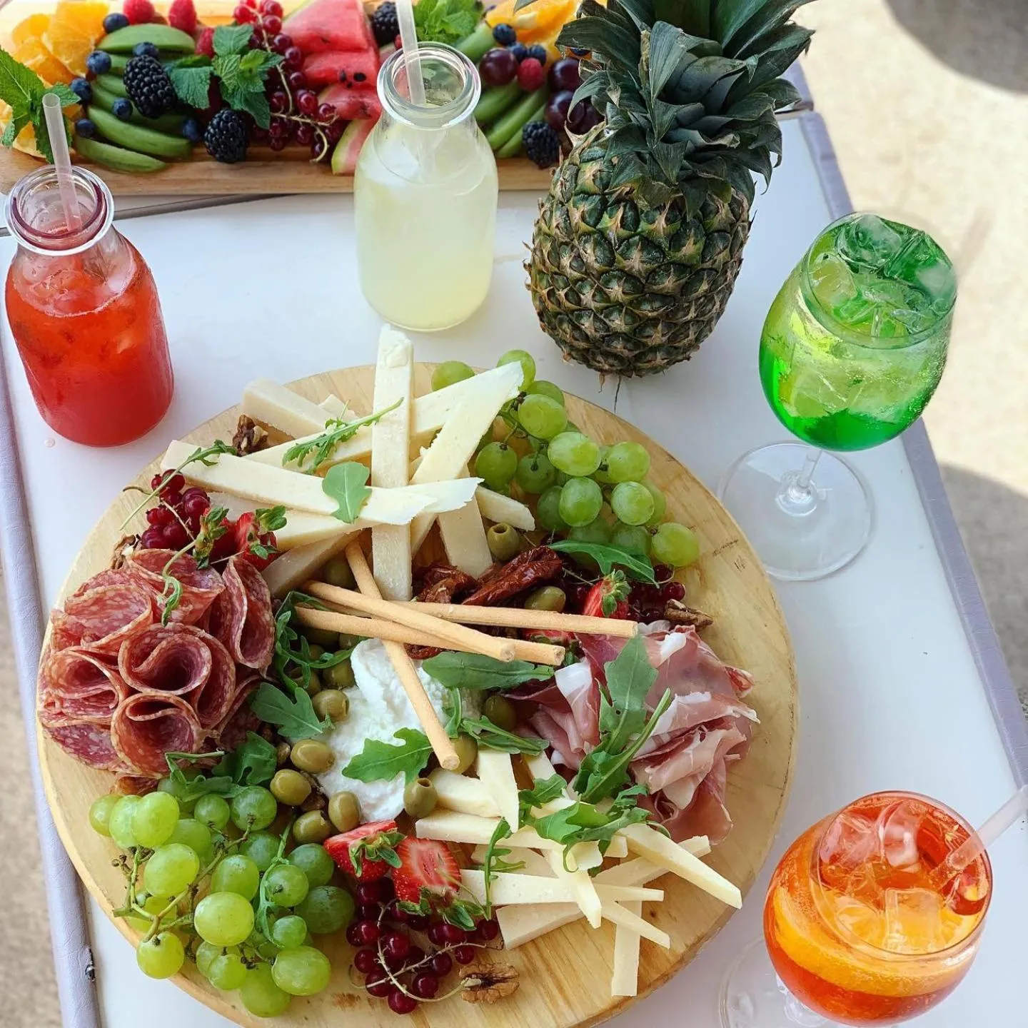 Food and drinks in Hotel Port 110