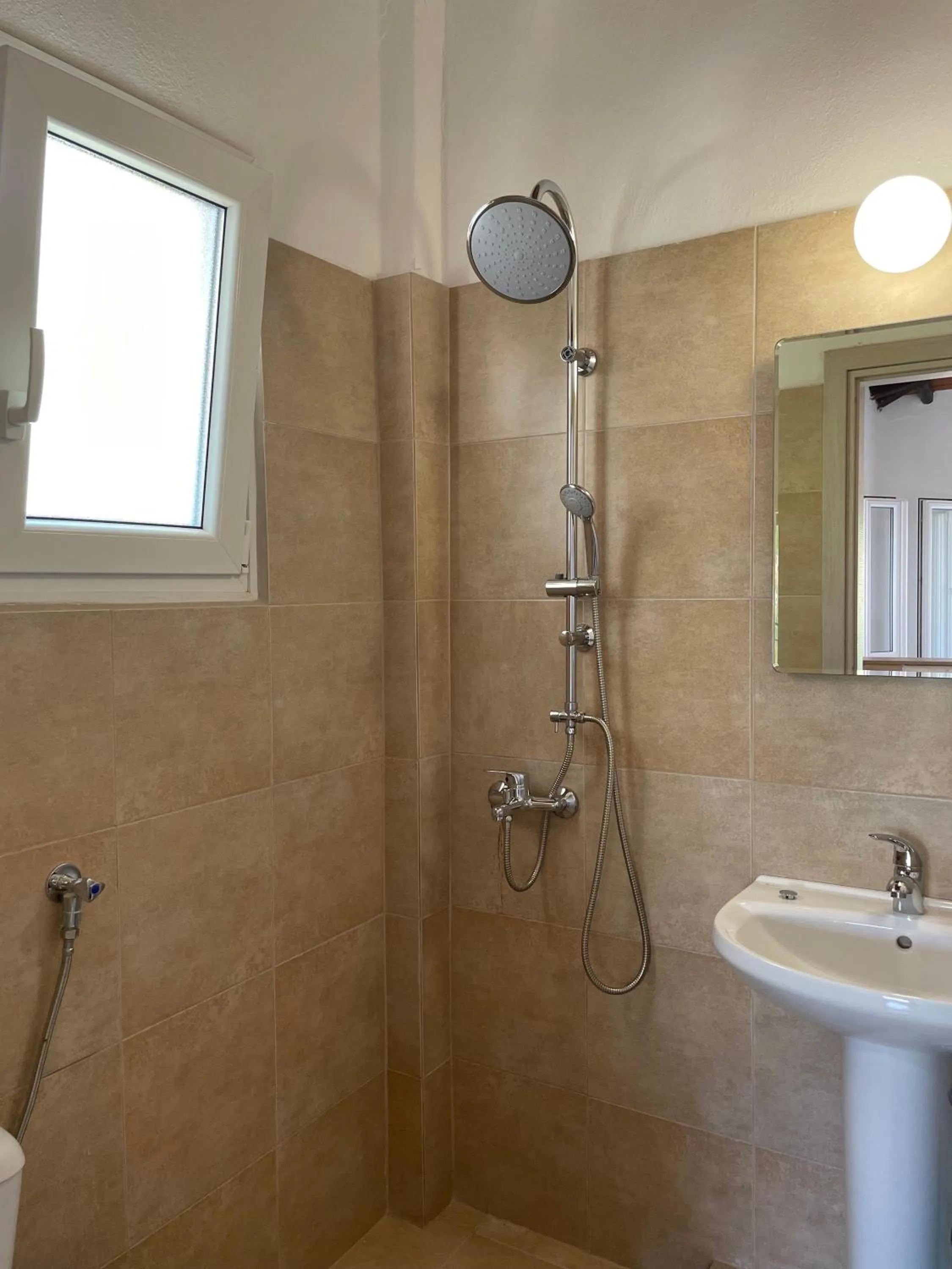 Shower in Villa Elpiniki