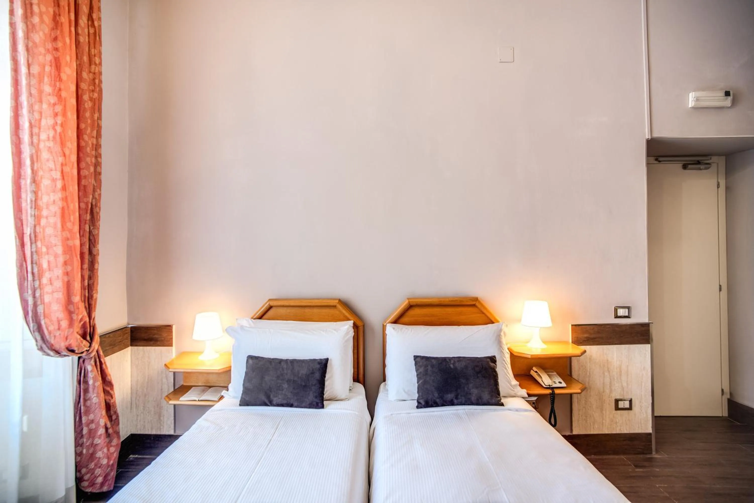 Bedroom, Bed in Hotel San Valentino