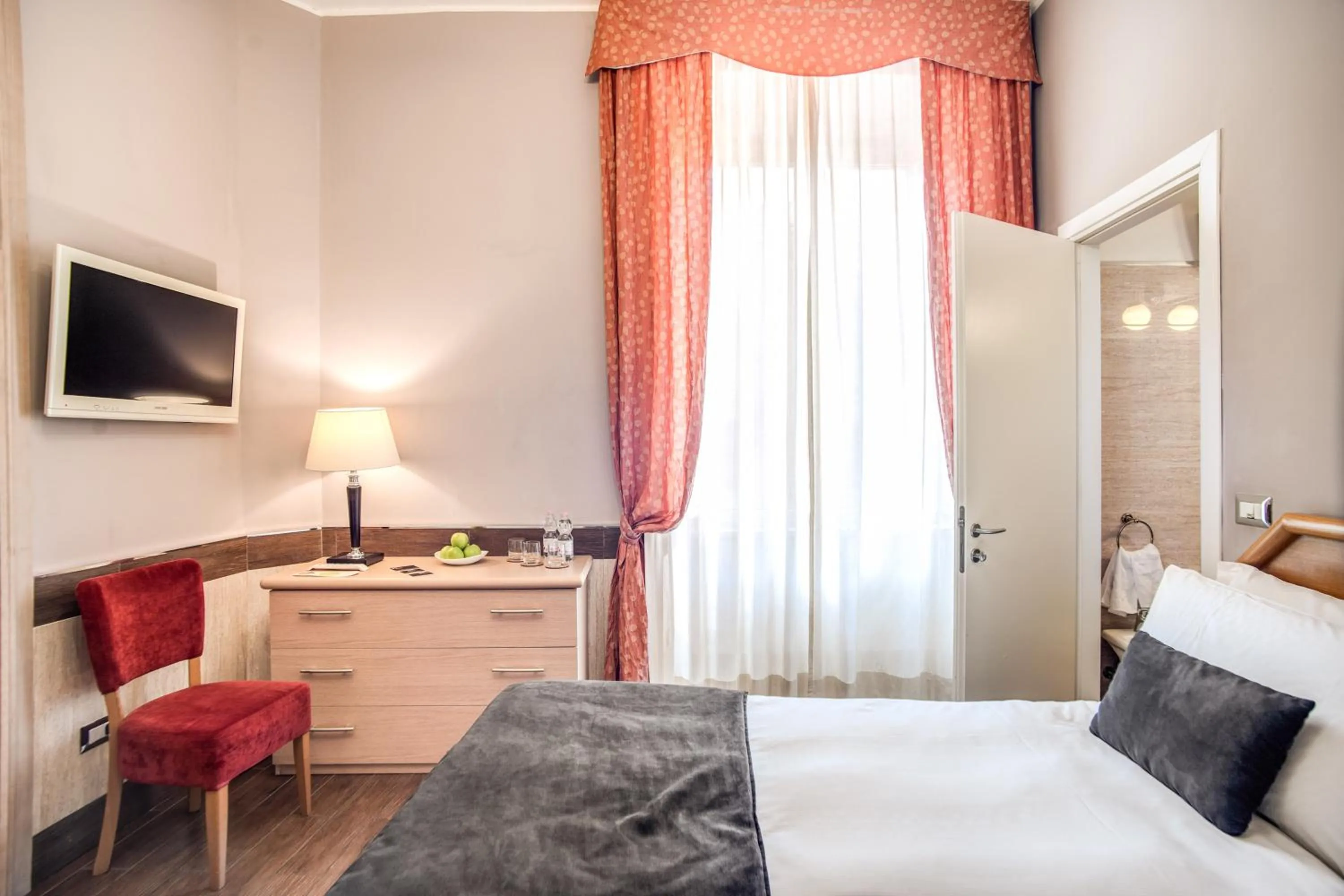 Bedroom, Bed in Hotel San Valentino