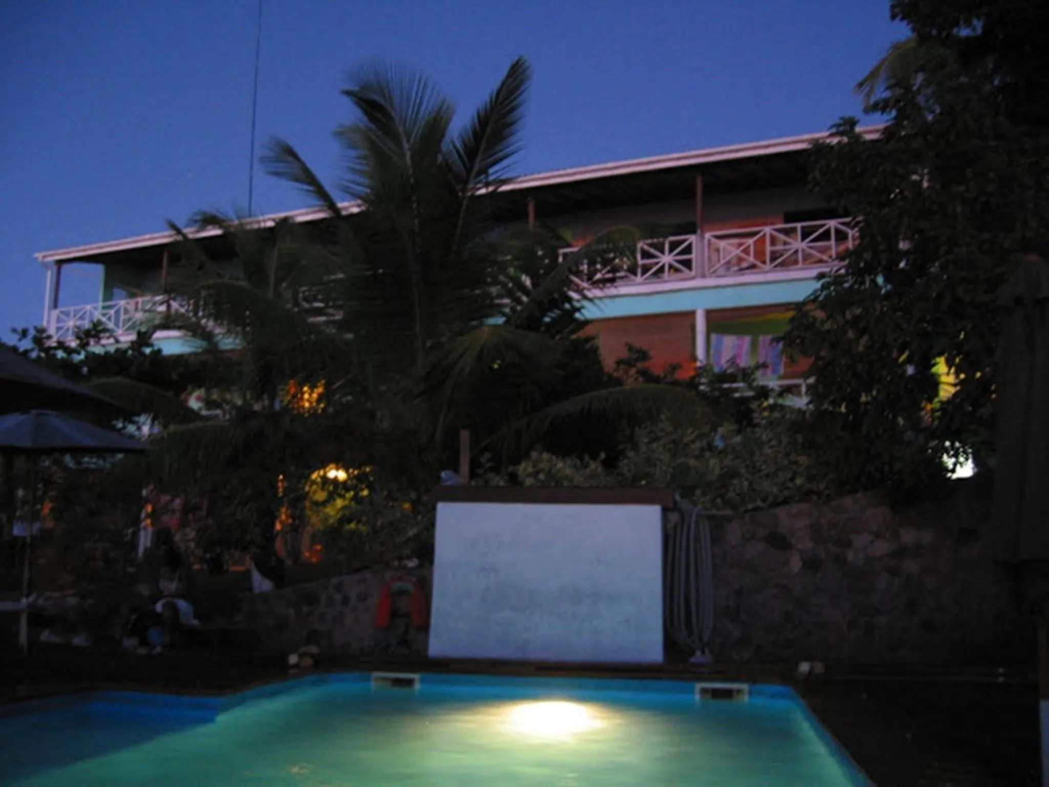 Swimming pool in Tamarind Tree Hotel