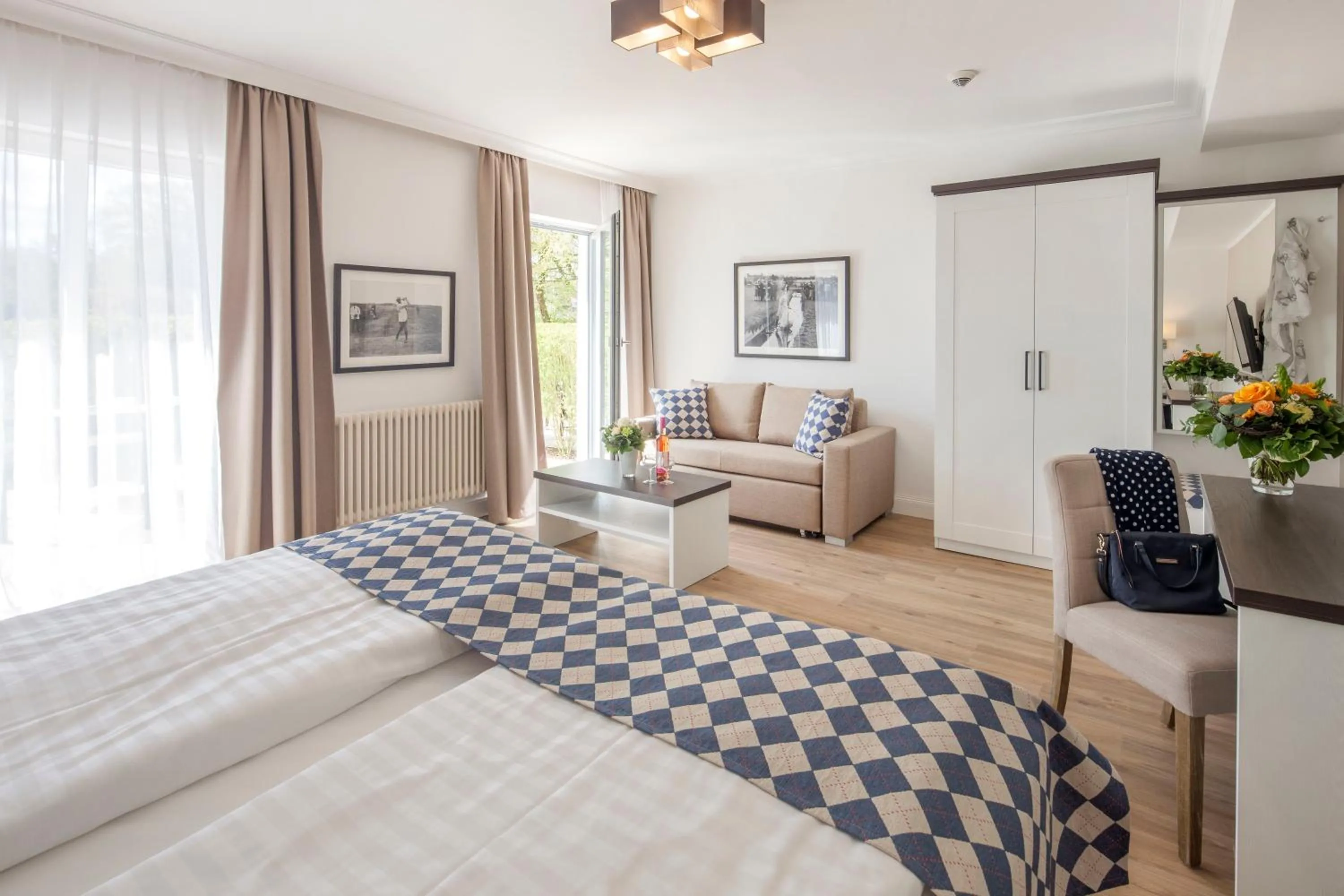 Photo of the whole room, Bed in Strandgrün Golf- & Spa Resort