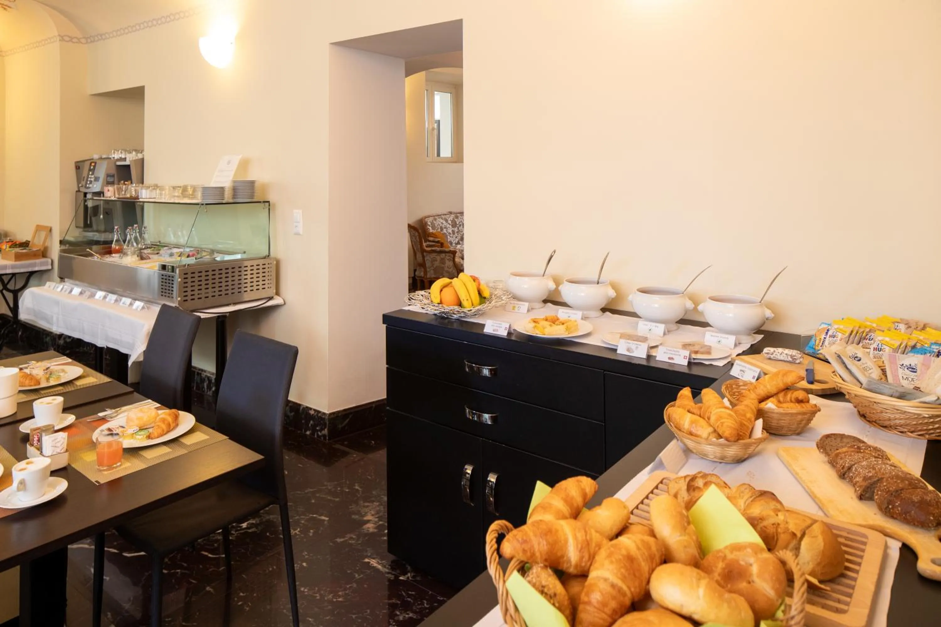 Breakfast in Hotel Rio Muralto