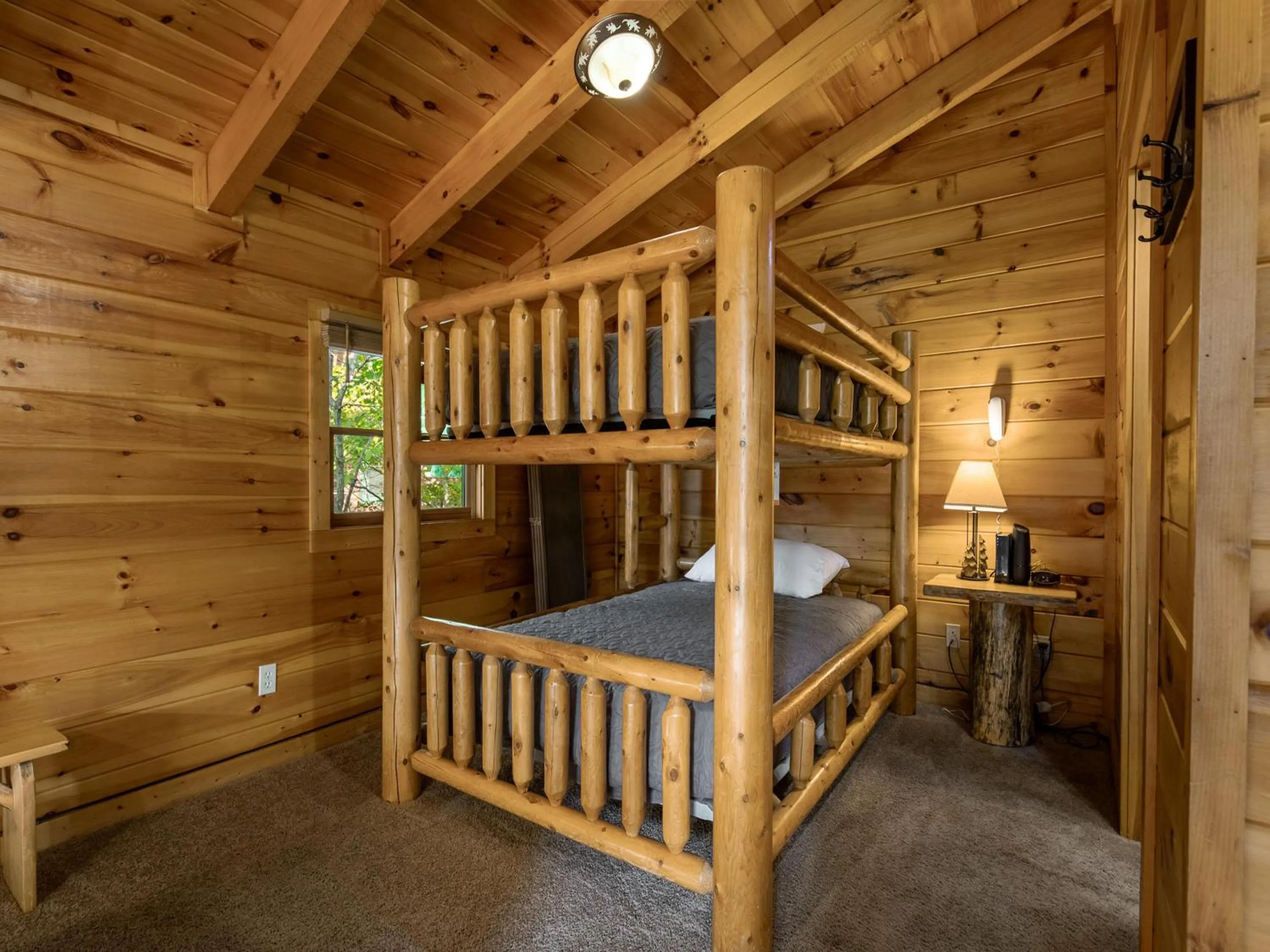 Property building, Bed in Bear Necessities