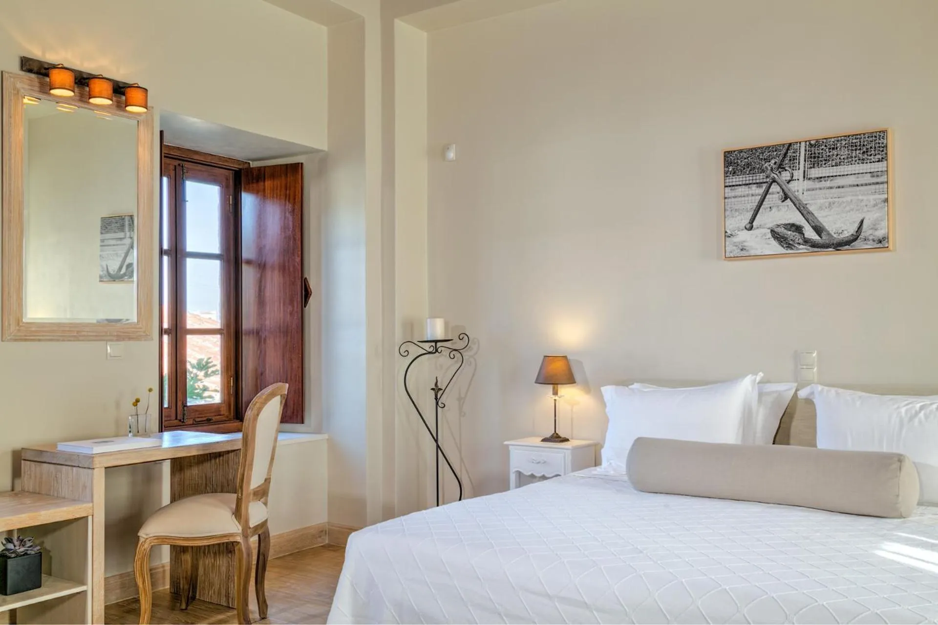 Bed in Mare Monte Luxury Suites