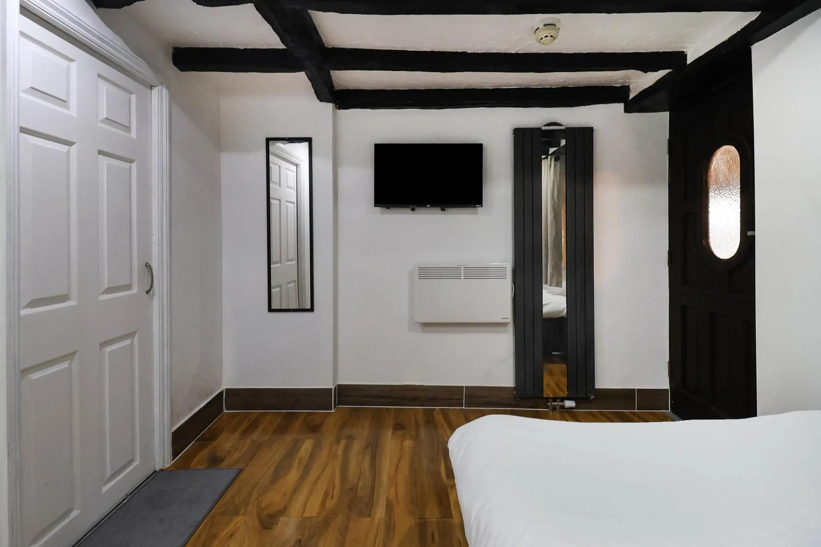 Standard Double Room in Tudor Oaks Lodge Stevenage North Standard Double Room in Tudor Oaks Lodge Stevenage North