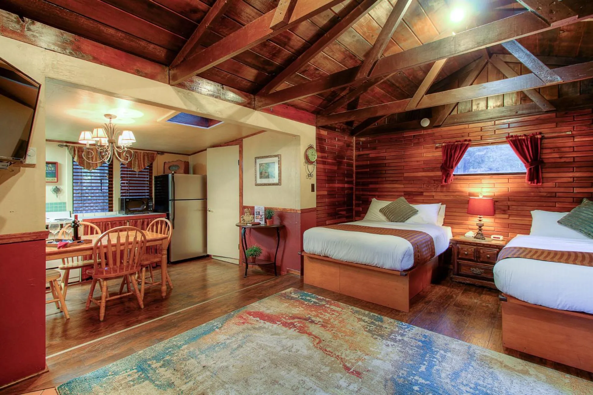 Bed in Redwoods River Resort & Campground