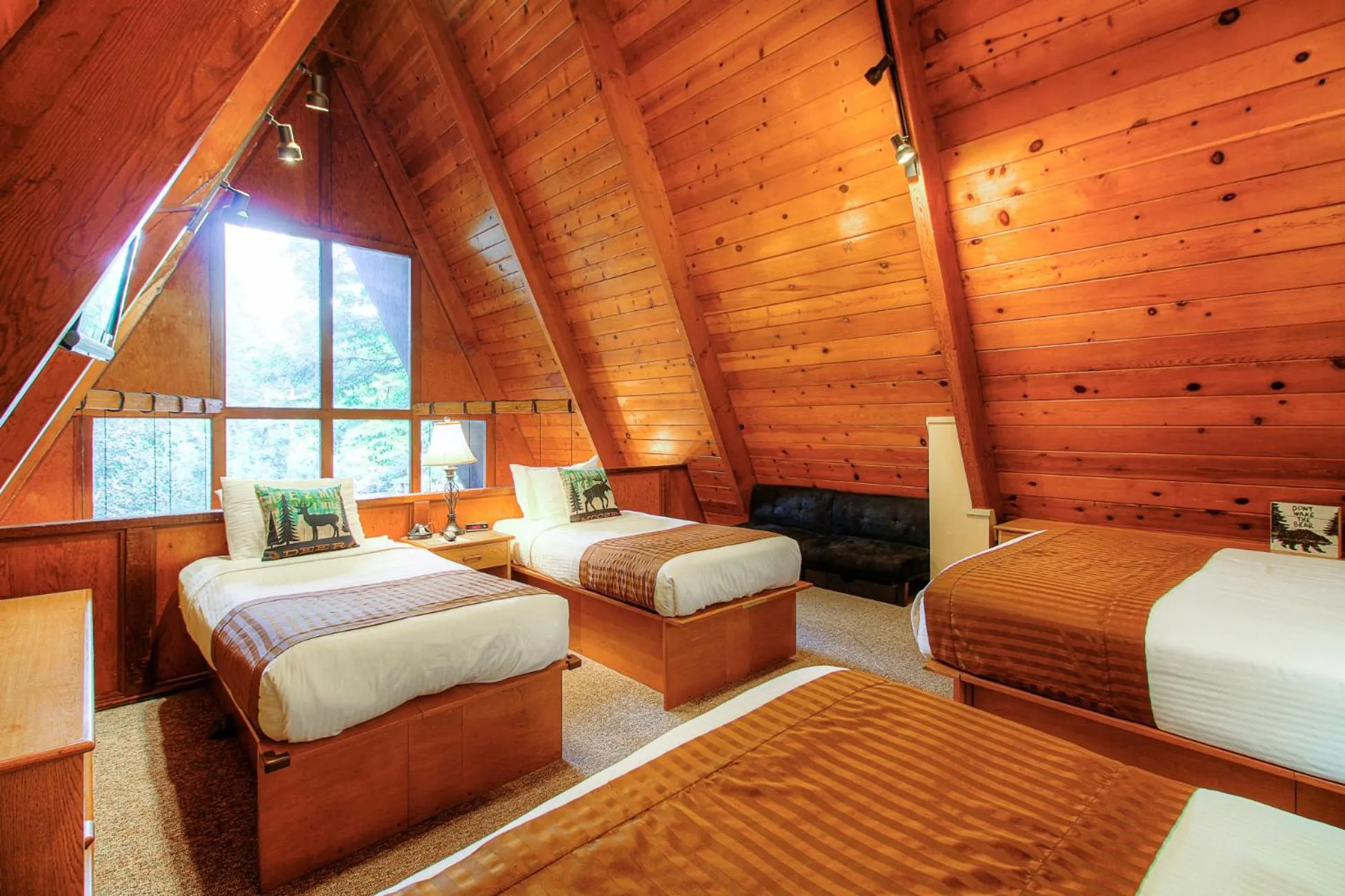 Photo of the whole room, Bed in Redwoods River Resort & Campground