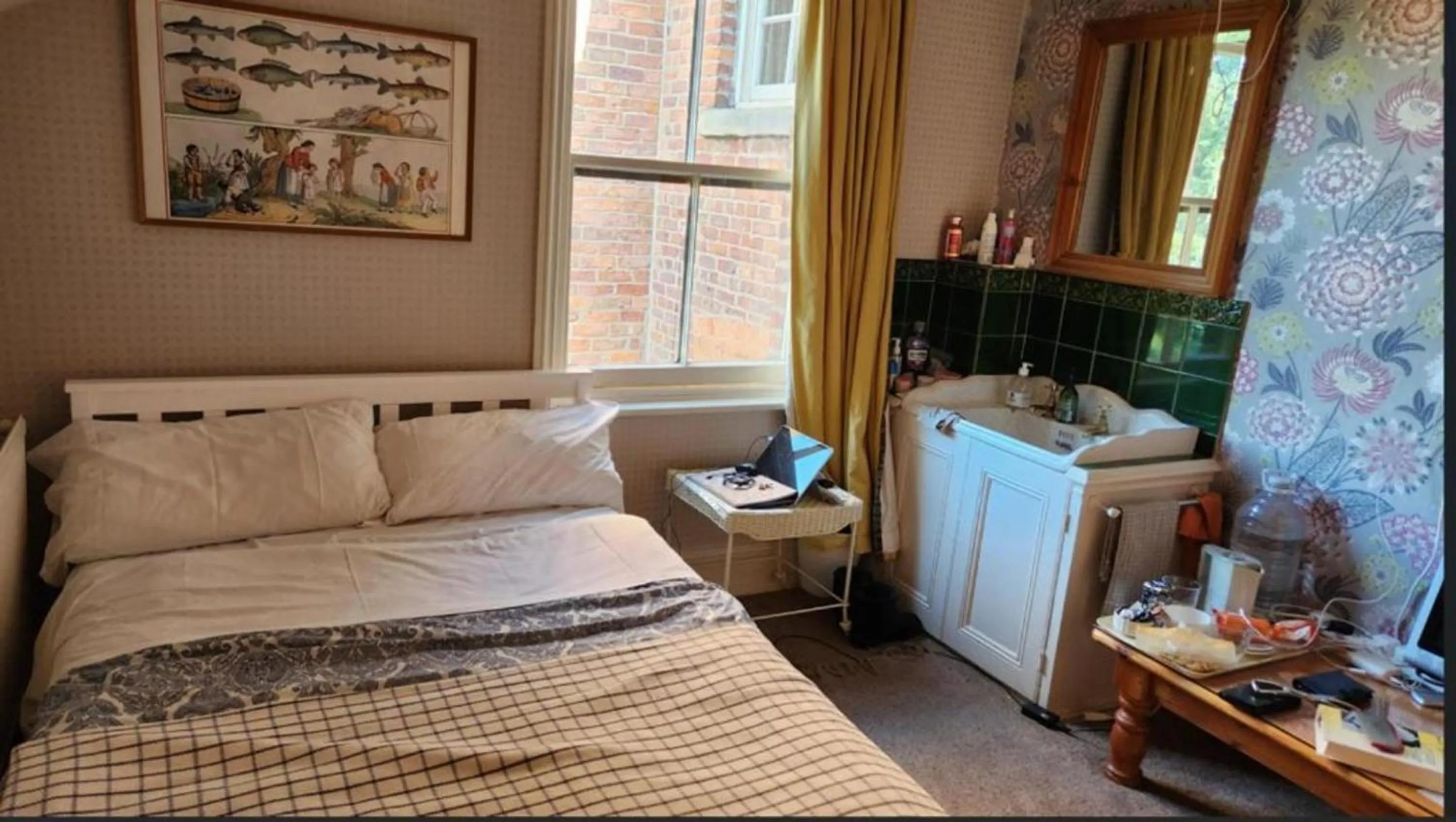 Bedroom, Bed in OYO Cornerstone Manor Hotel