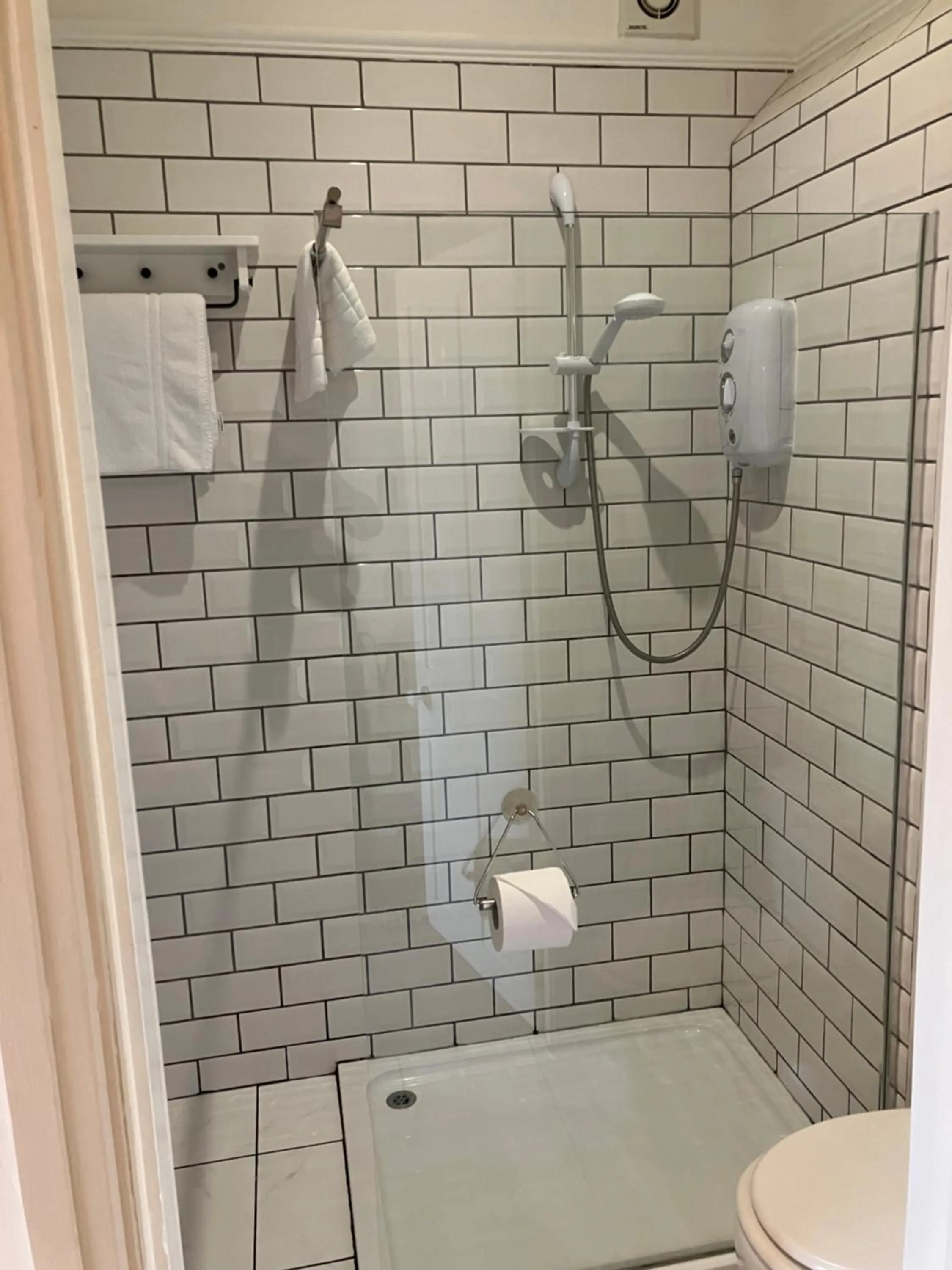 Bathroom in OYO Cornerstone Manor Hotel