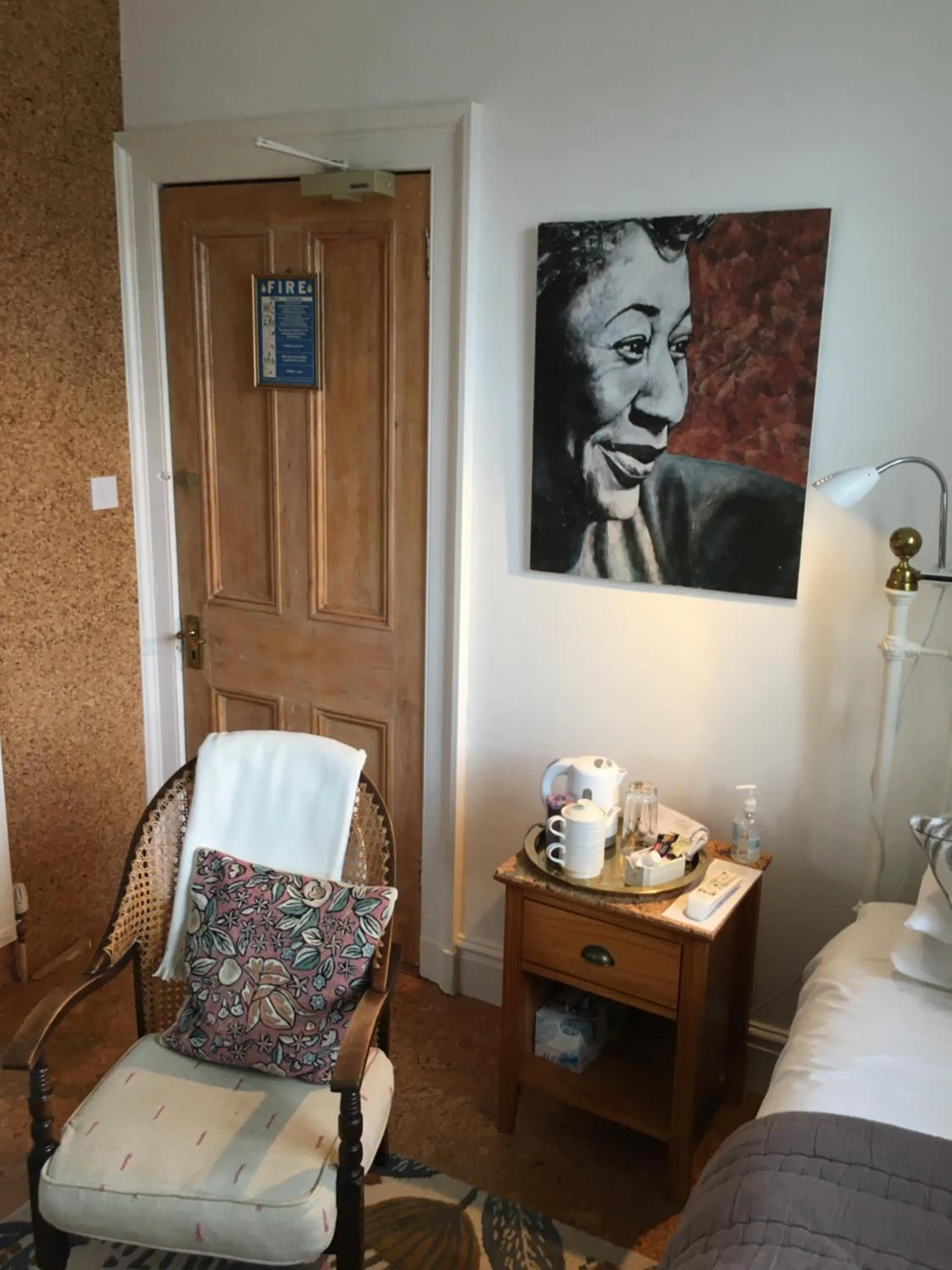 Bathroom, Bed in OYO Cornerstone Manor Hotel