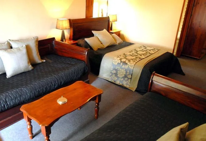 Photo of the whole room, Bed in Hopbine House