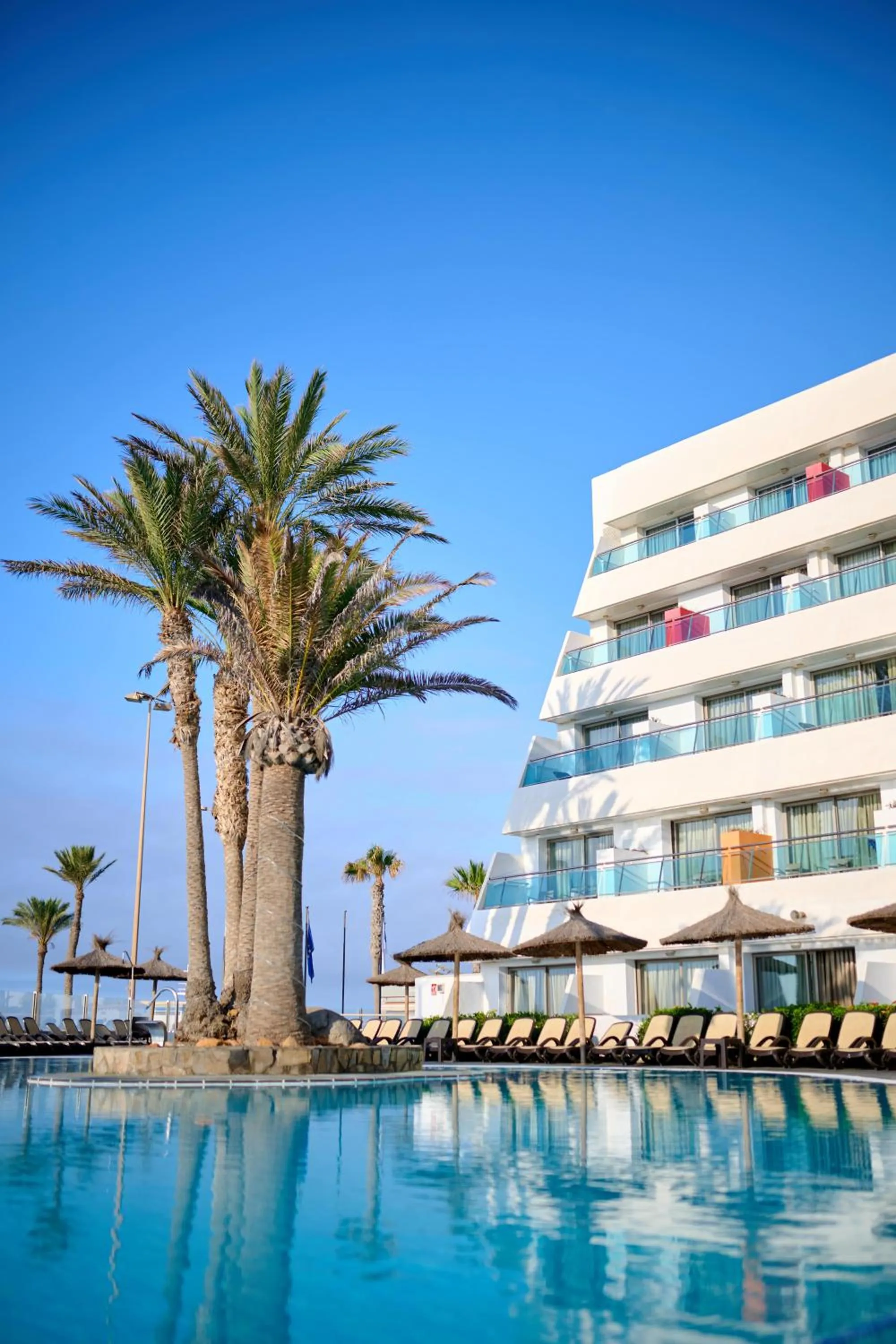 Swimming pool in Alua Golf Trinidad