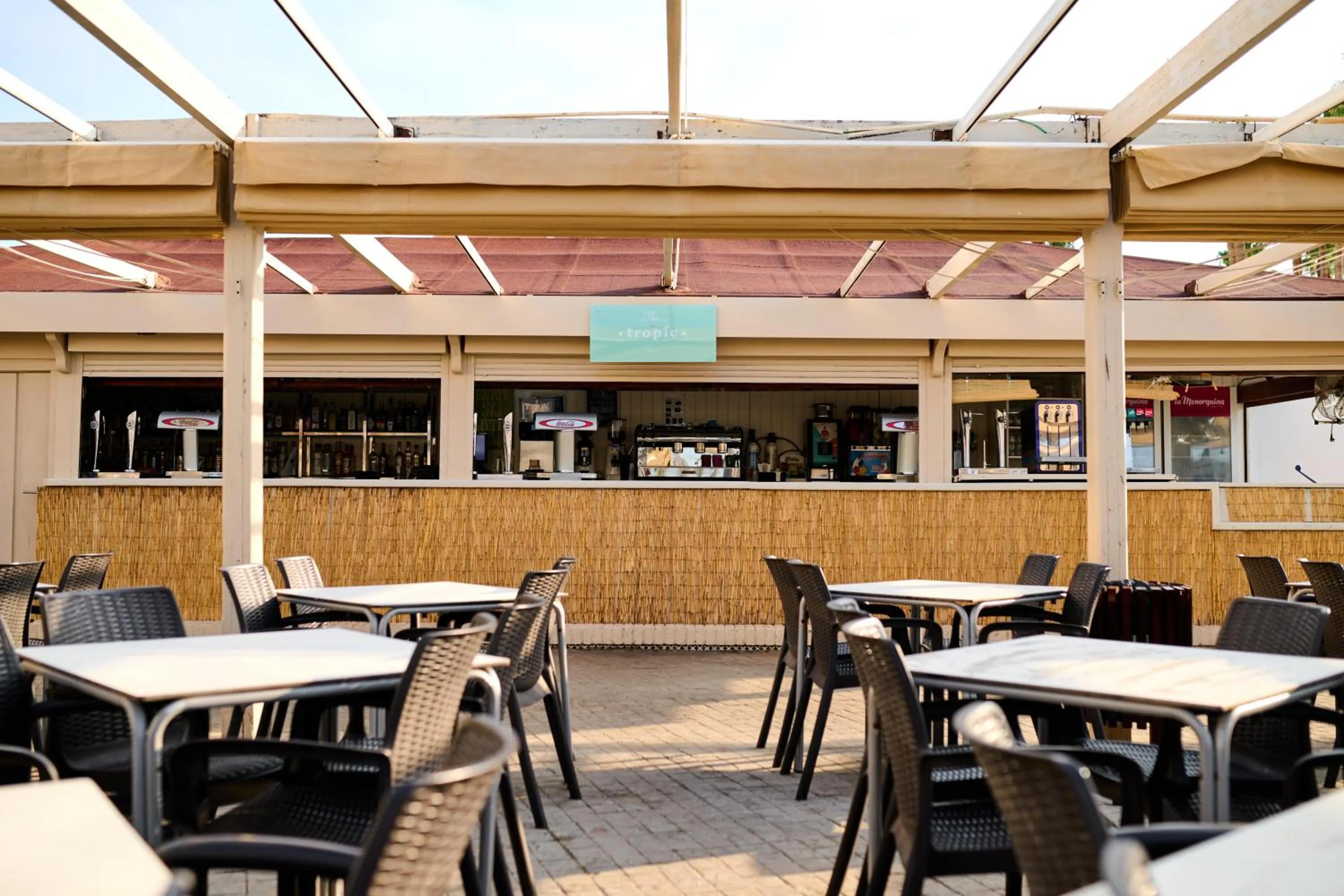 Lounge or bar in Alua Golf Trinidad