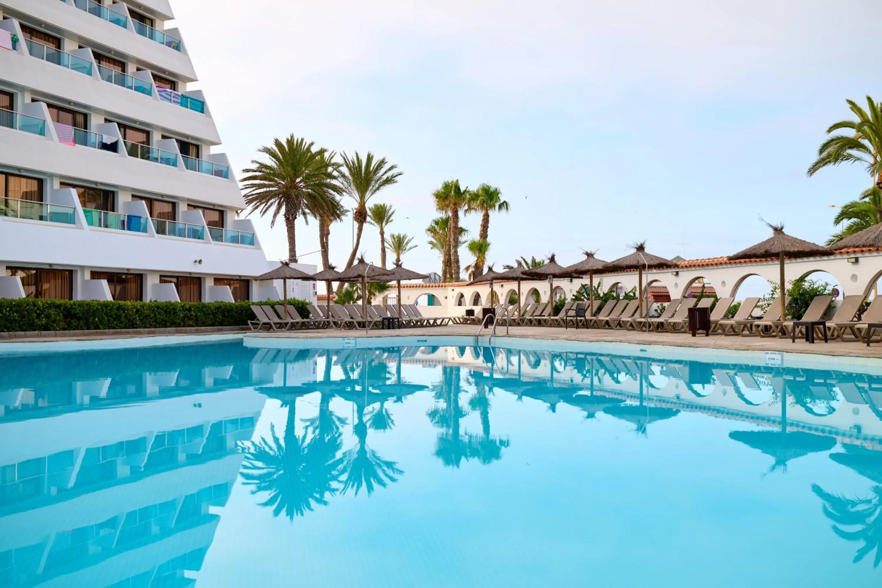 Swimming pool in Alua Golf Trinidad