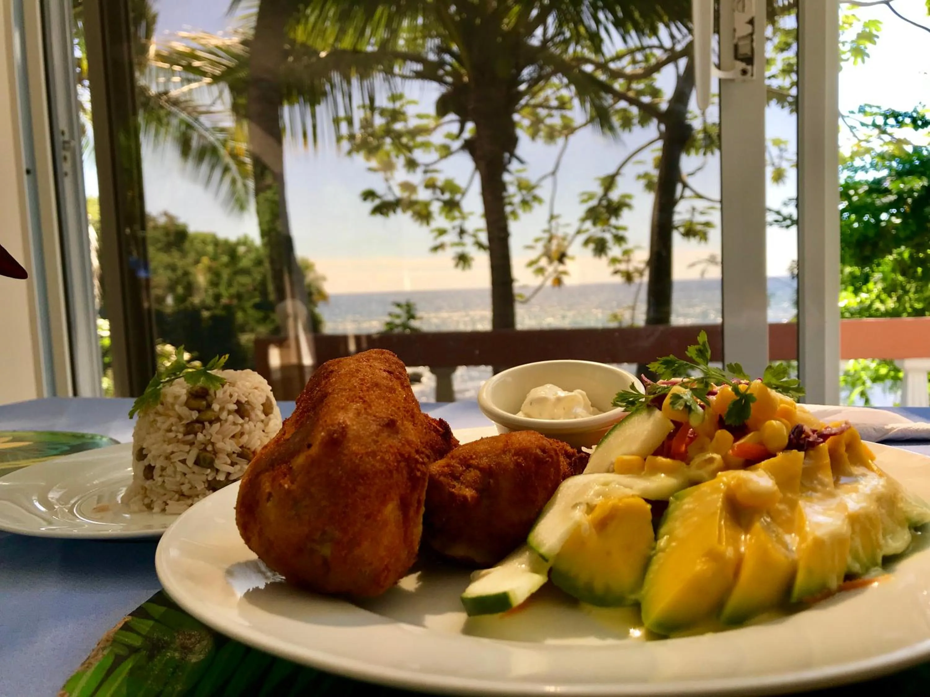 Restaurant/places to eat in Hotel Restaurant Cyvadier Plage