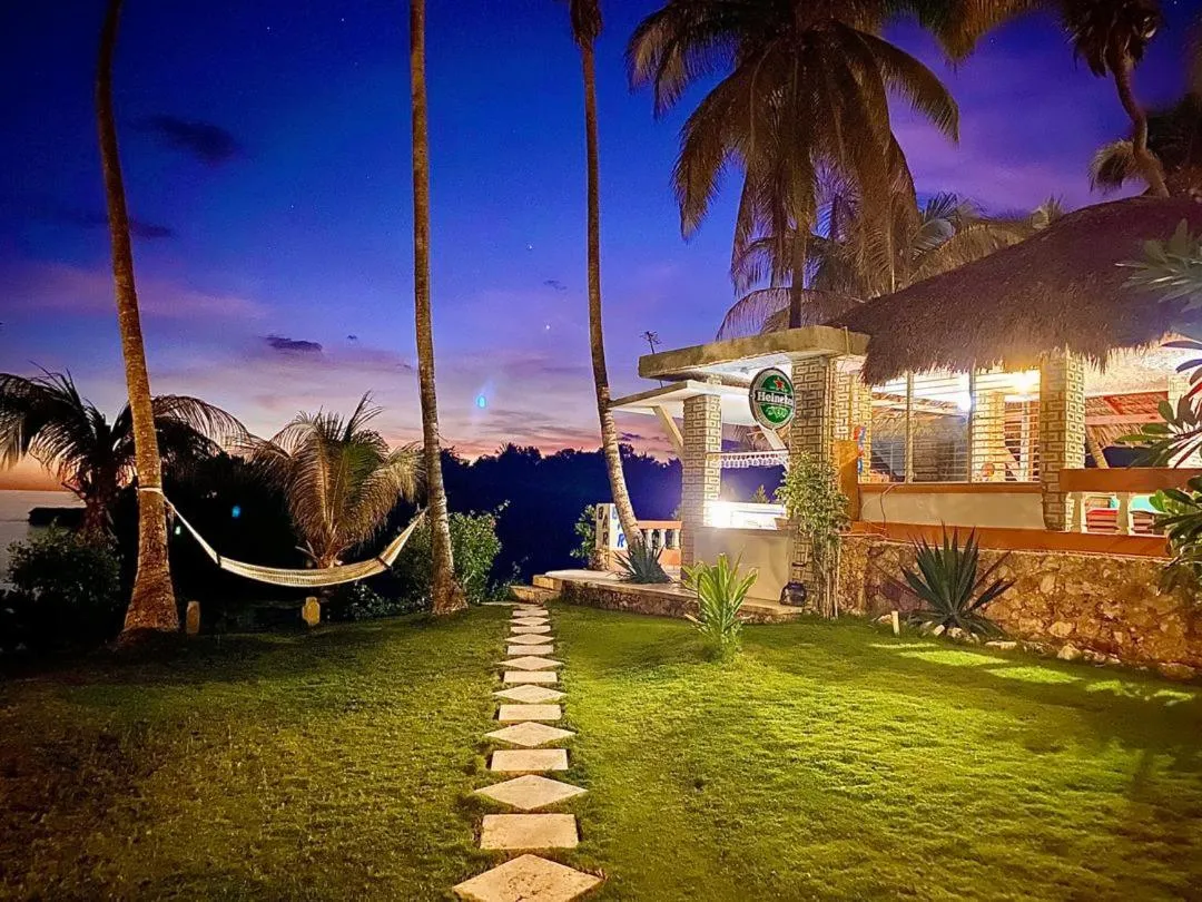 Lounge or bar in Hotel Restaurant Cyvadier Plage