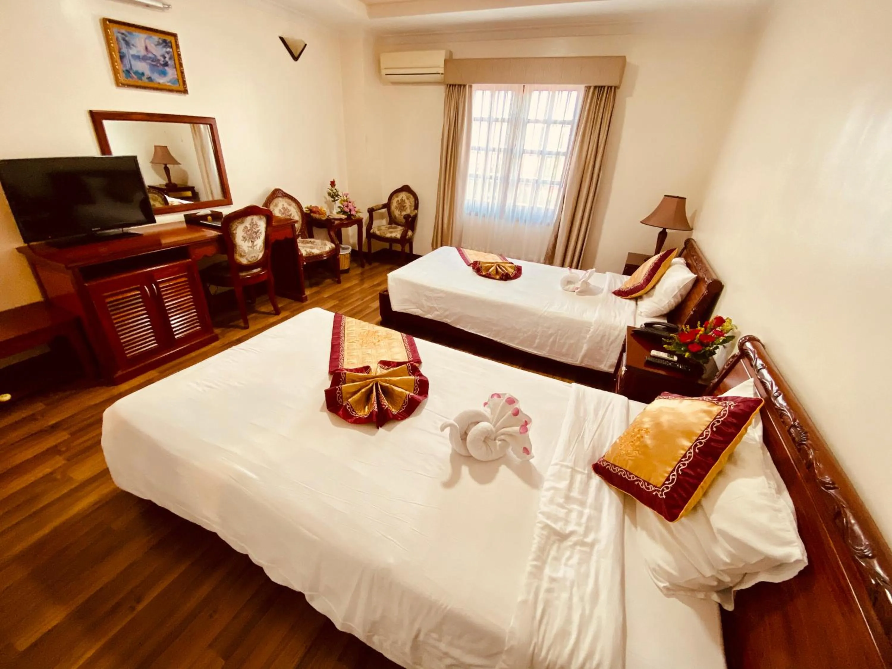 Bed in NINH KIEU 2 HOTEL