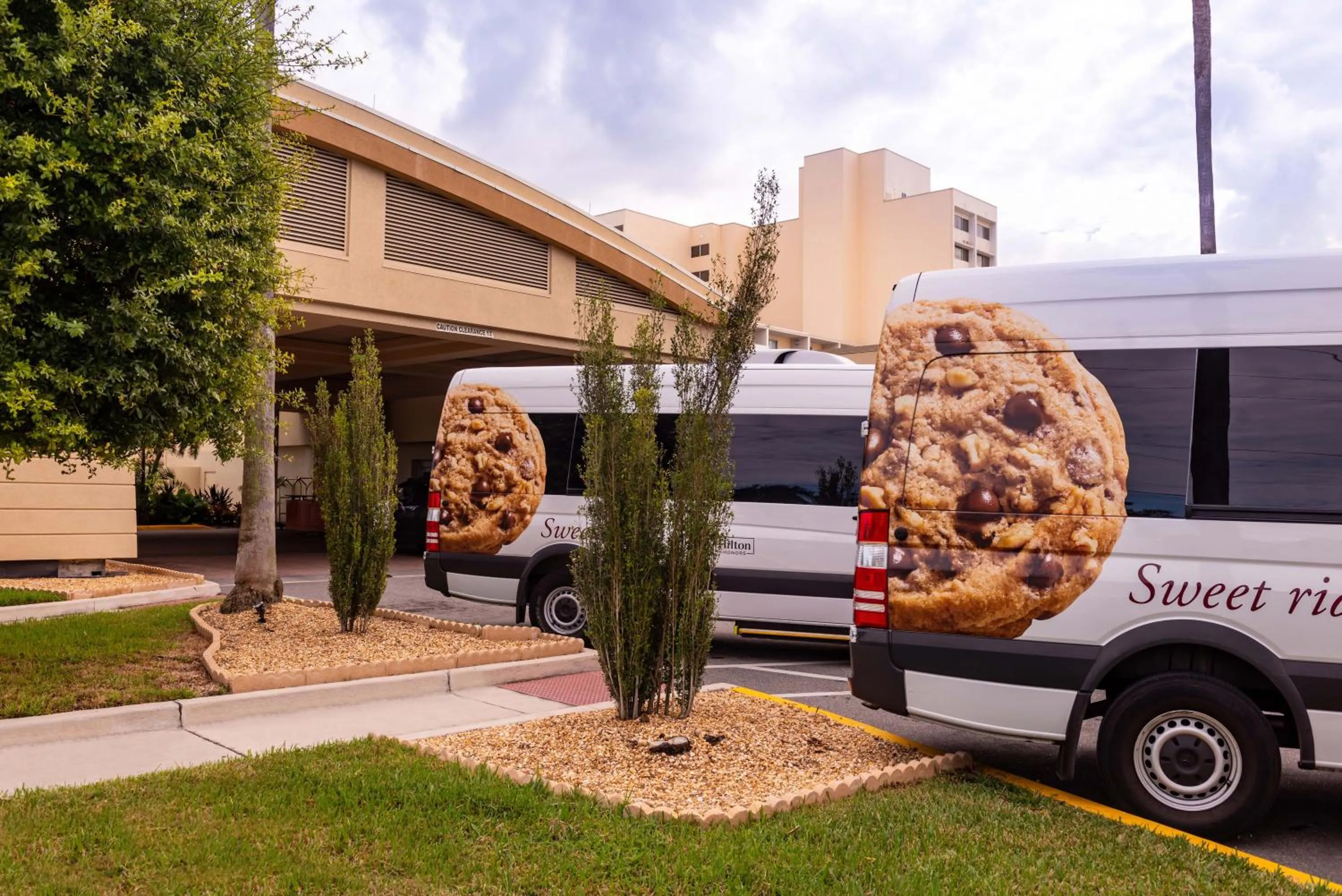 Facade/entrance, Property Building in DoubleTree by Hilton Hotel Tampa Airport-Westshore