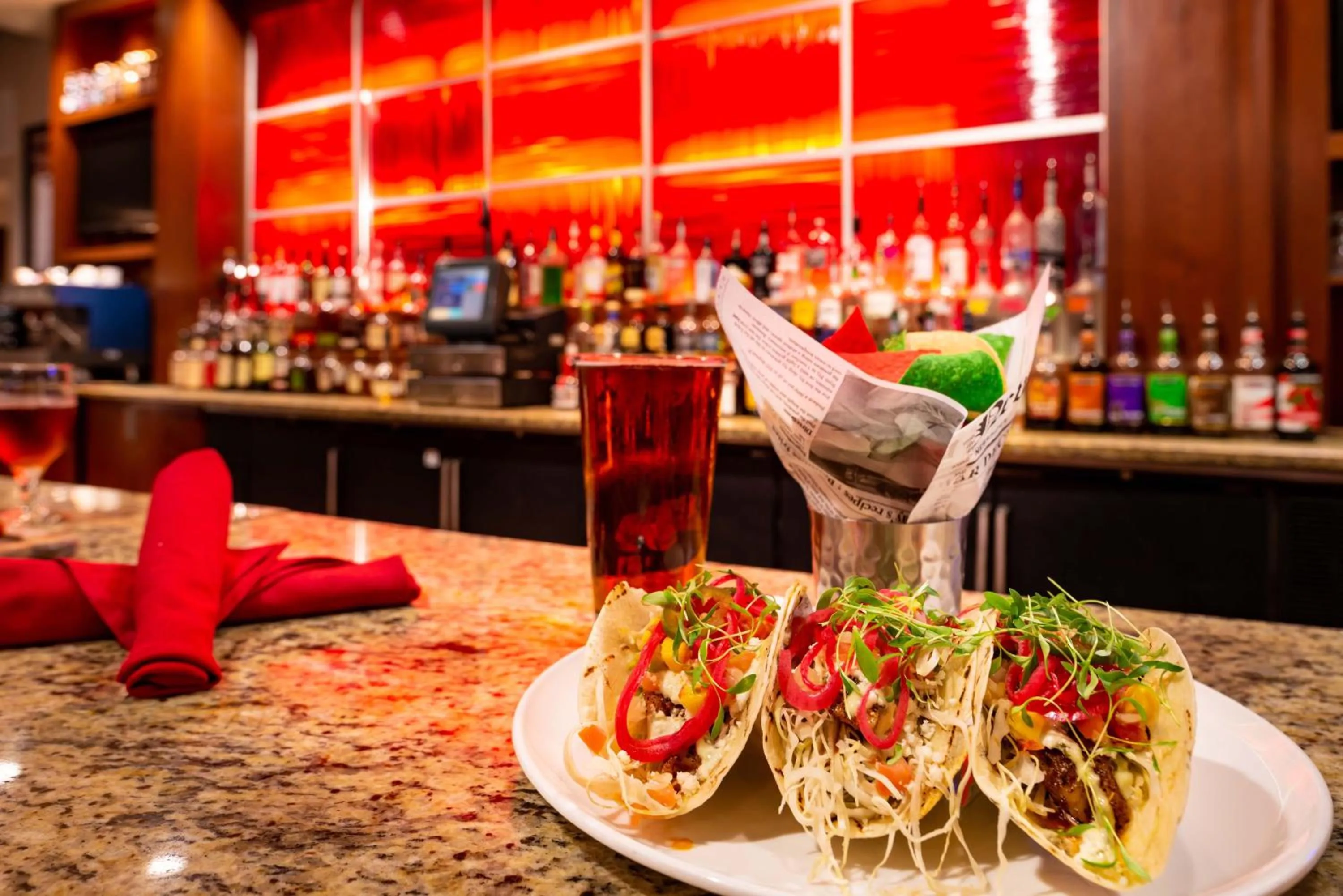 Restaurant/places to eat in DoubleTree by Hilton Hotel Tampa Airport-Westshore