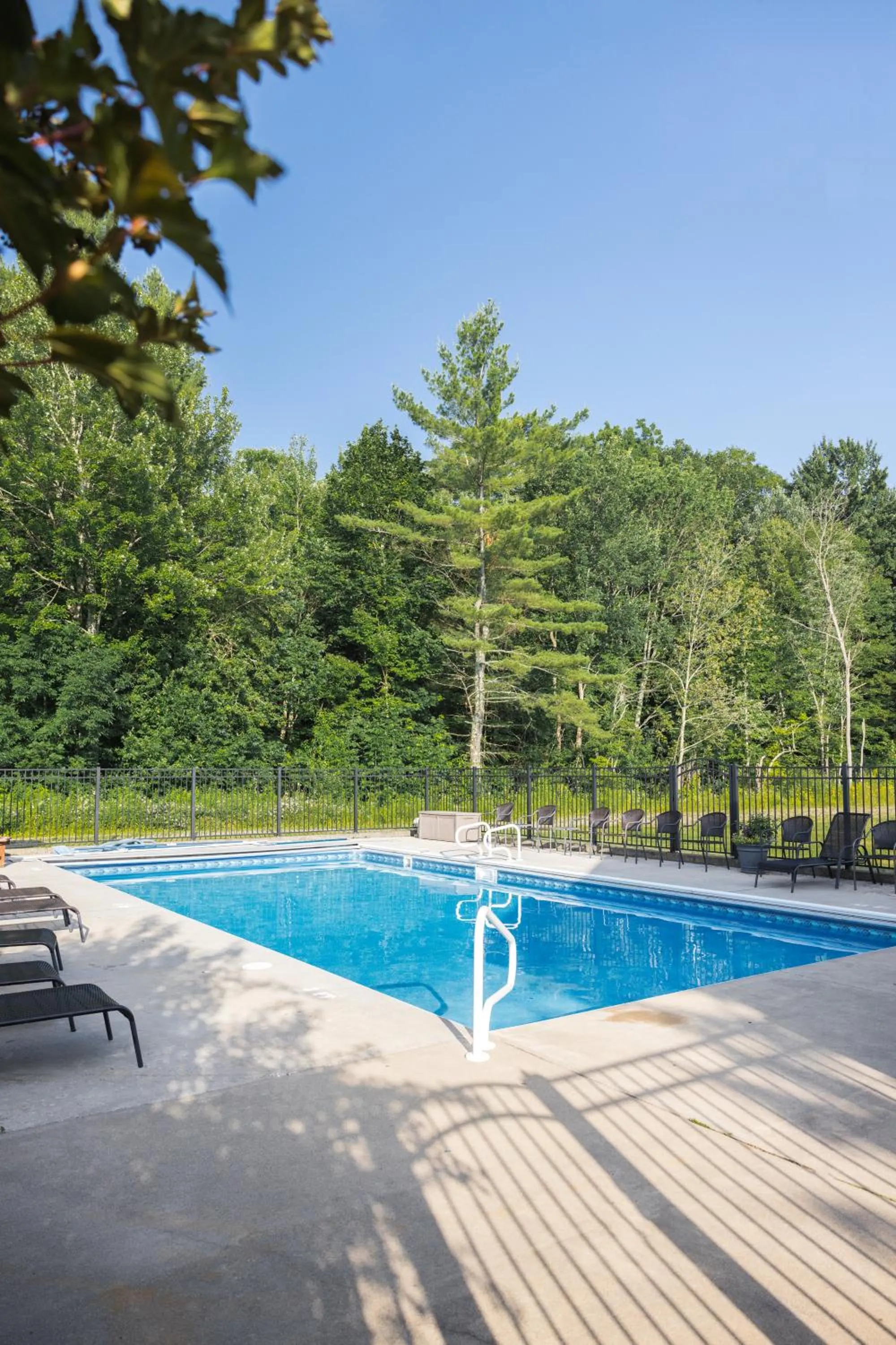 Swimming pool in Sterling Ridge Resort