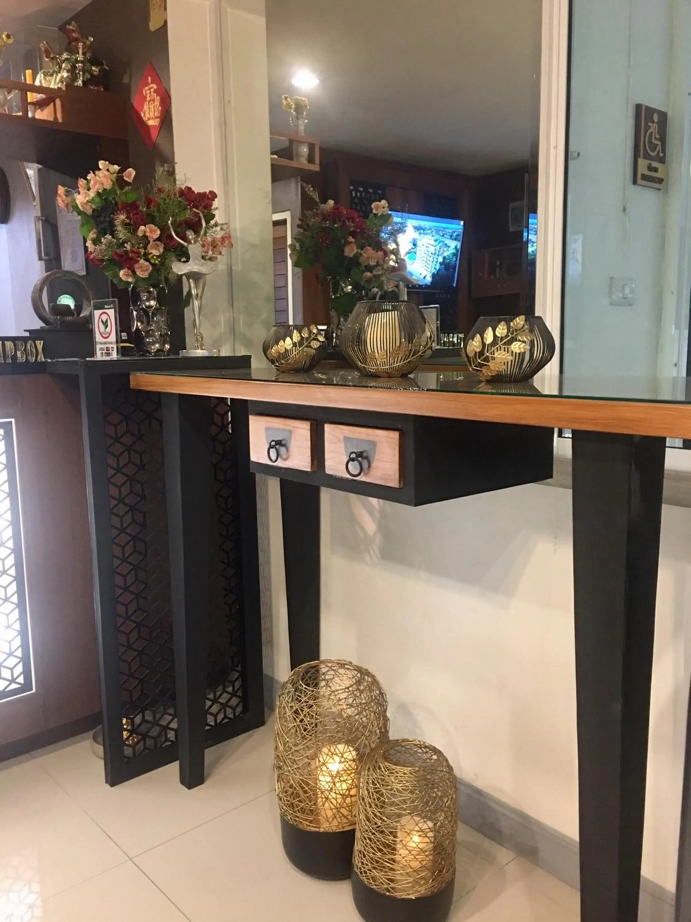 Lobby or reception in The Greenery central suite & hotel