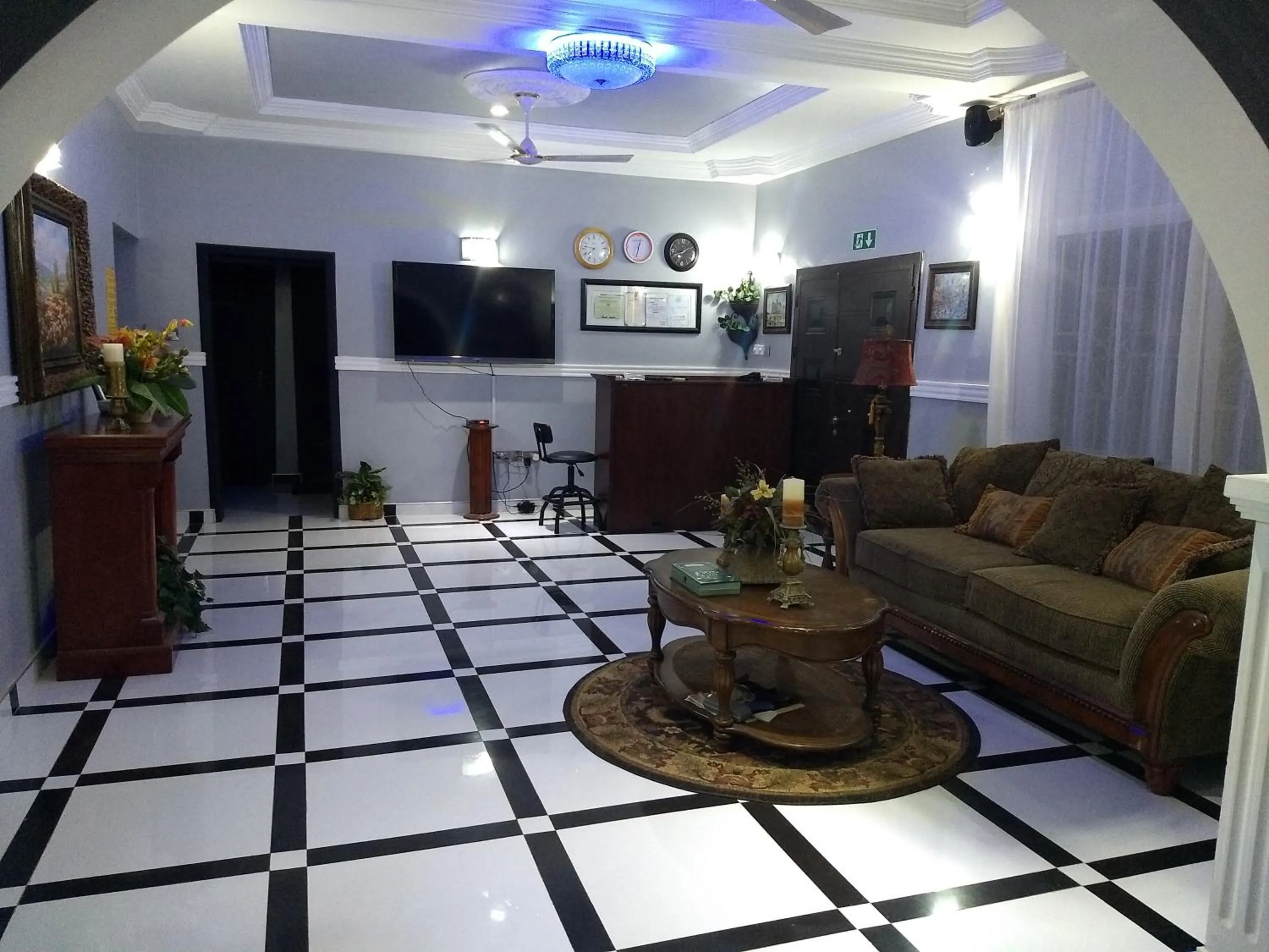 Lounge or bar in The Winford Boutique Hotel Achimota