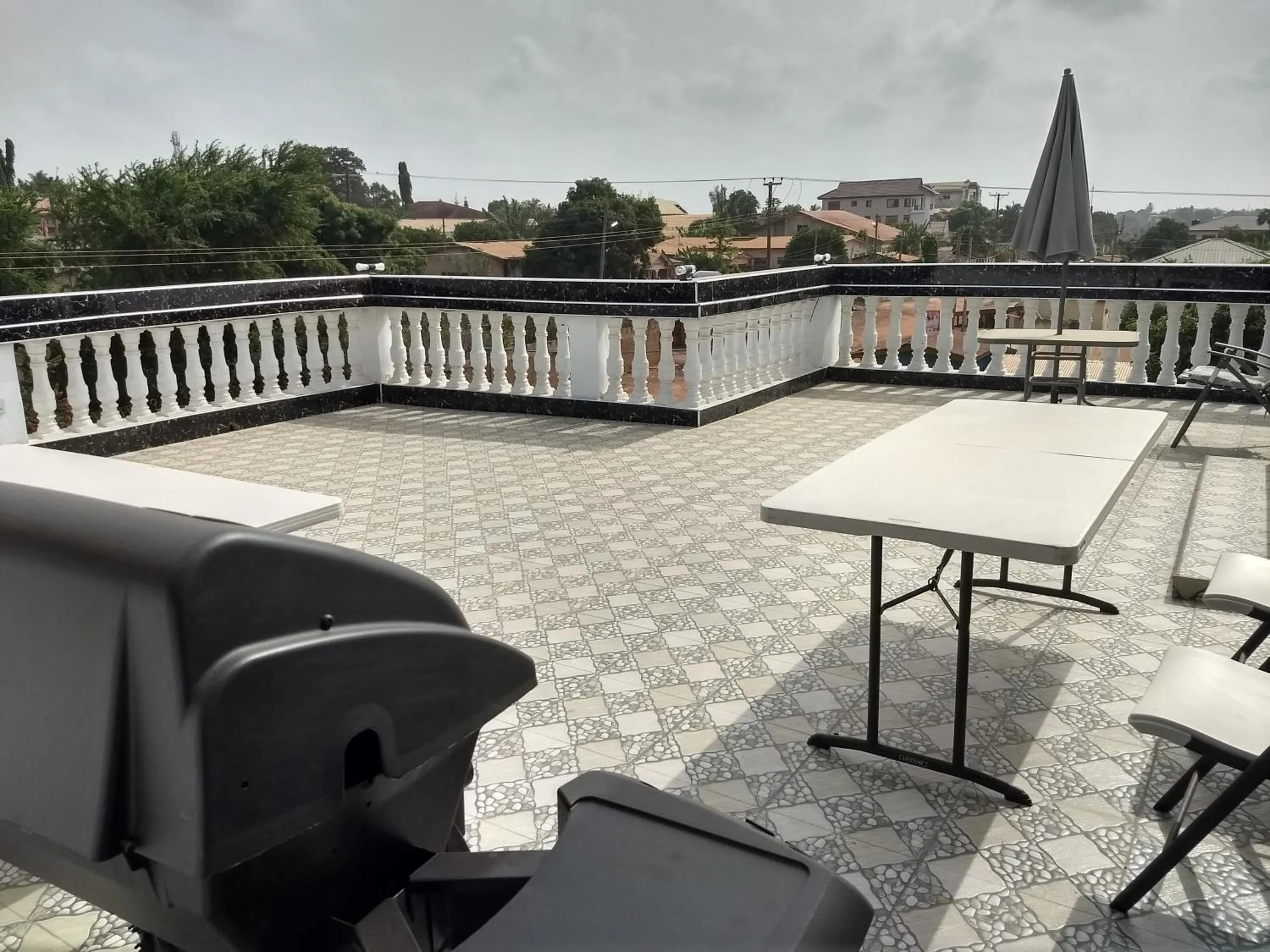 Nightclub / DJ in The Winford Boutique Hotel Achimota