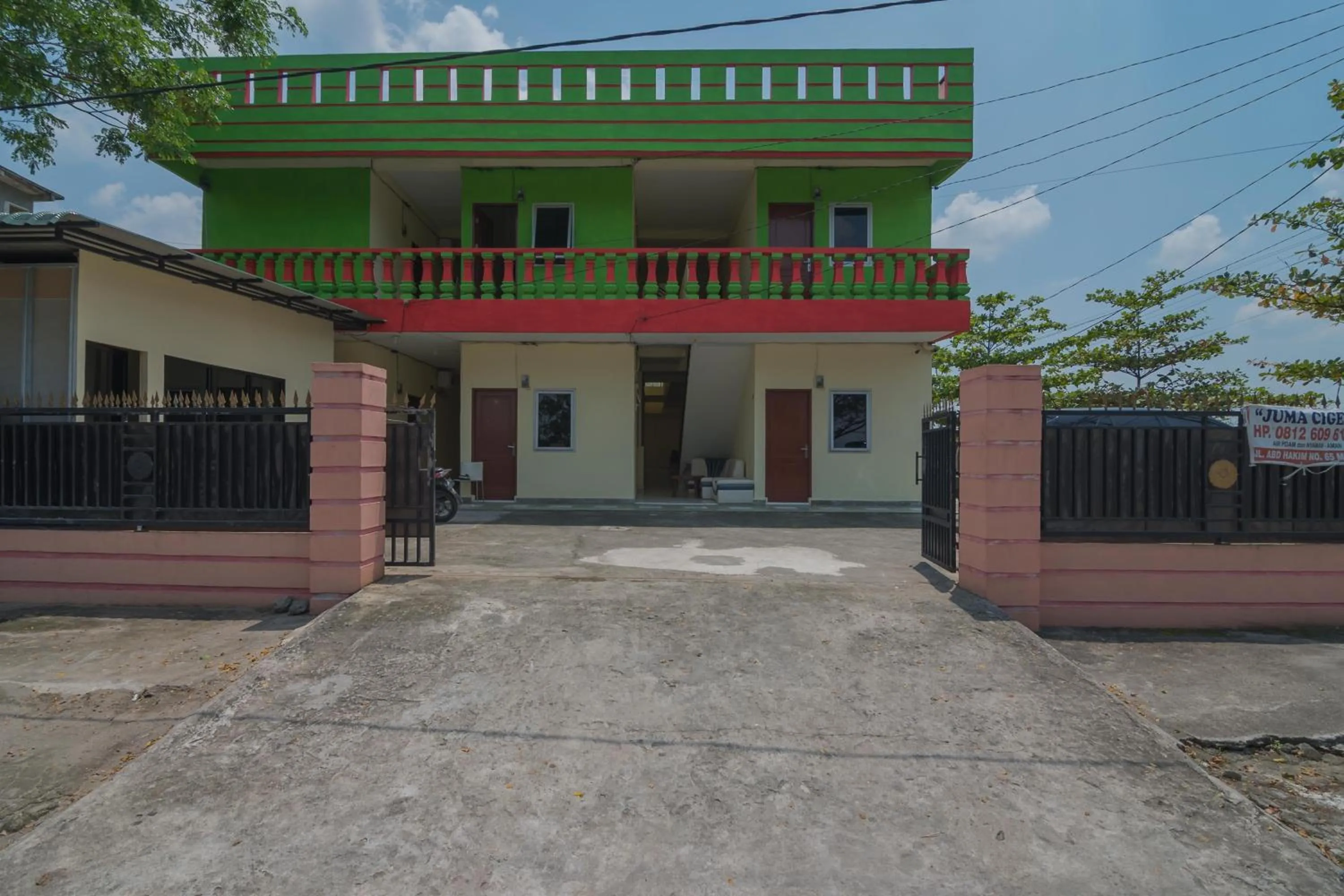 Property building in RedDoorz near Politeknik Negeri Medan