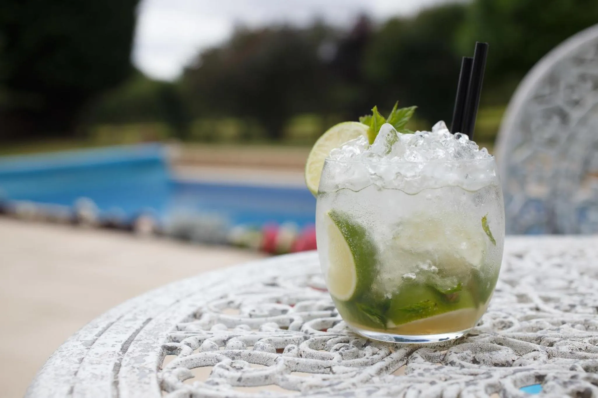 Alcoholic drinks in Badgers Mount Hotel