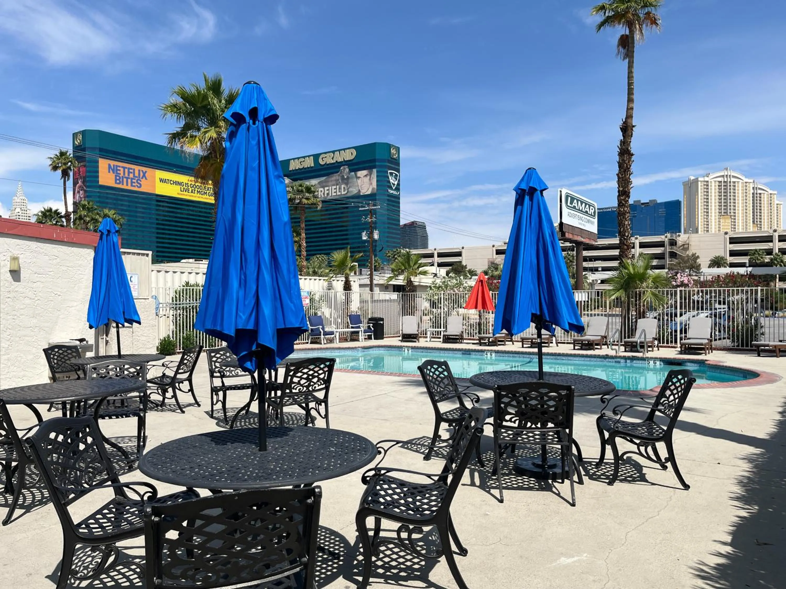 Swimming pool in Motel 6 Las Vegas, NV - Strip