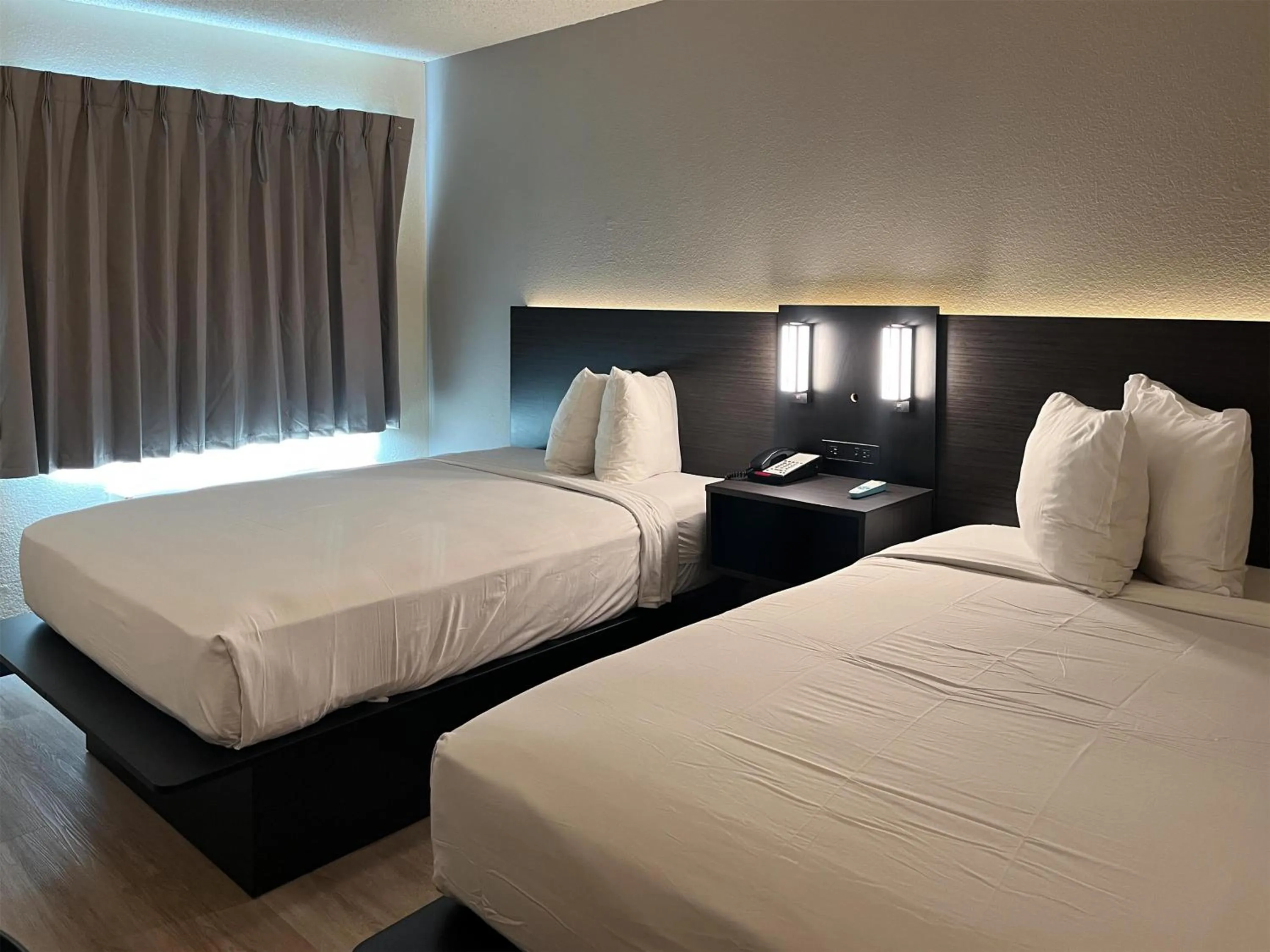 Bedroom, Bed in Motel 6 Las Vegas, NV - Strip