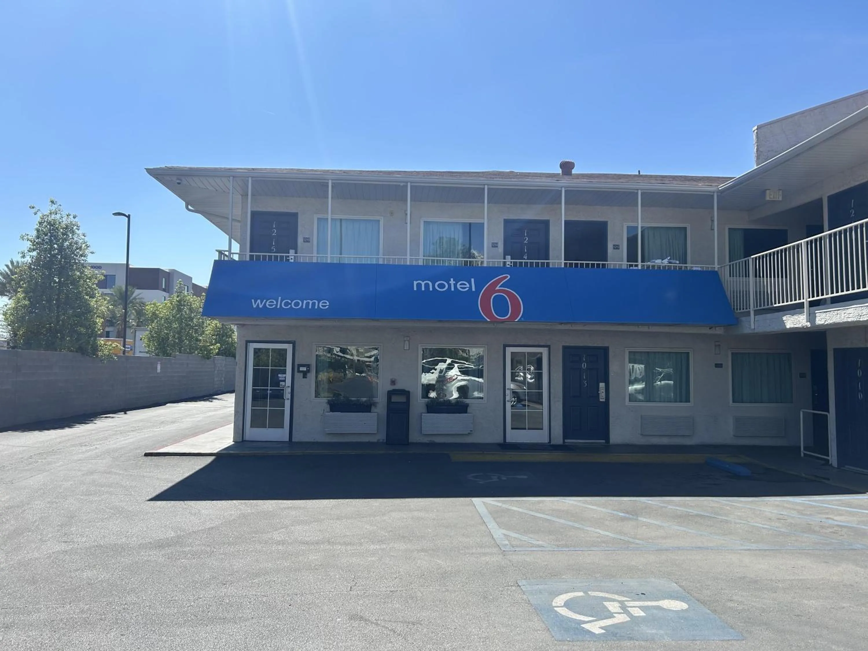 Property building in Motel 6 Las Vegas, NV - Strip