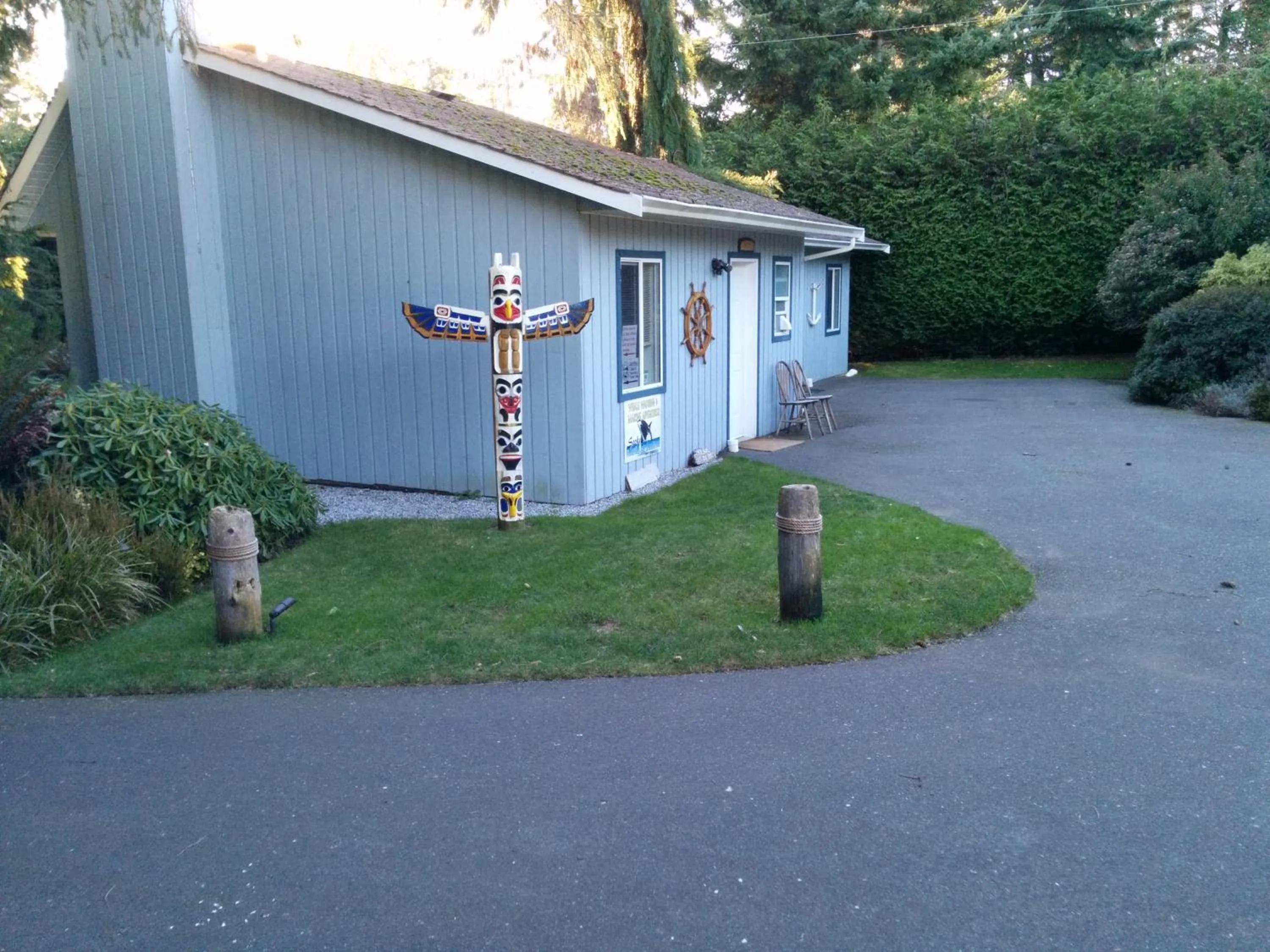 Property building in Salty Towers Ocean Front Cottages