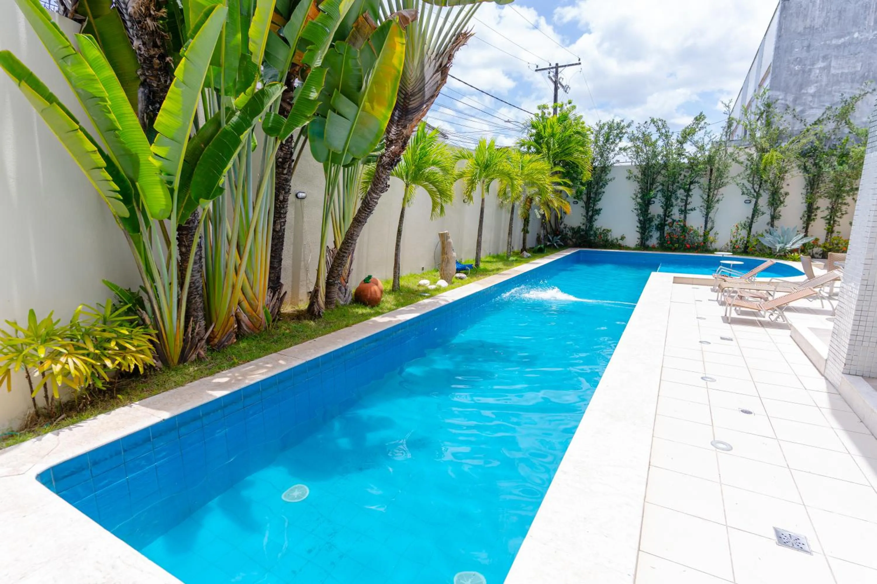 Pool view in Camaçari Plaza Hotel