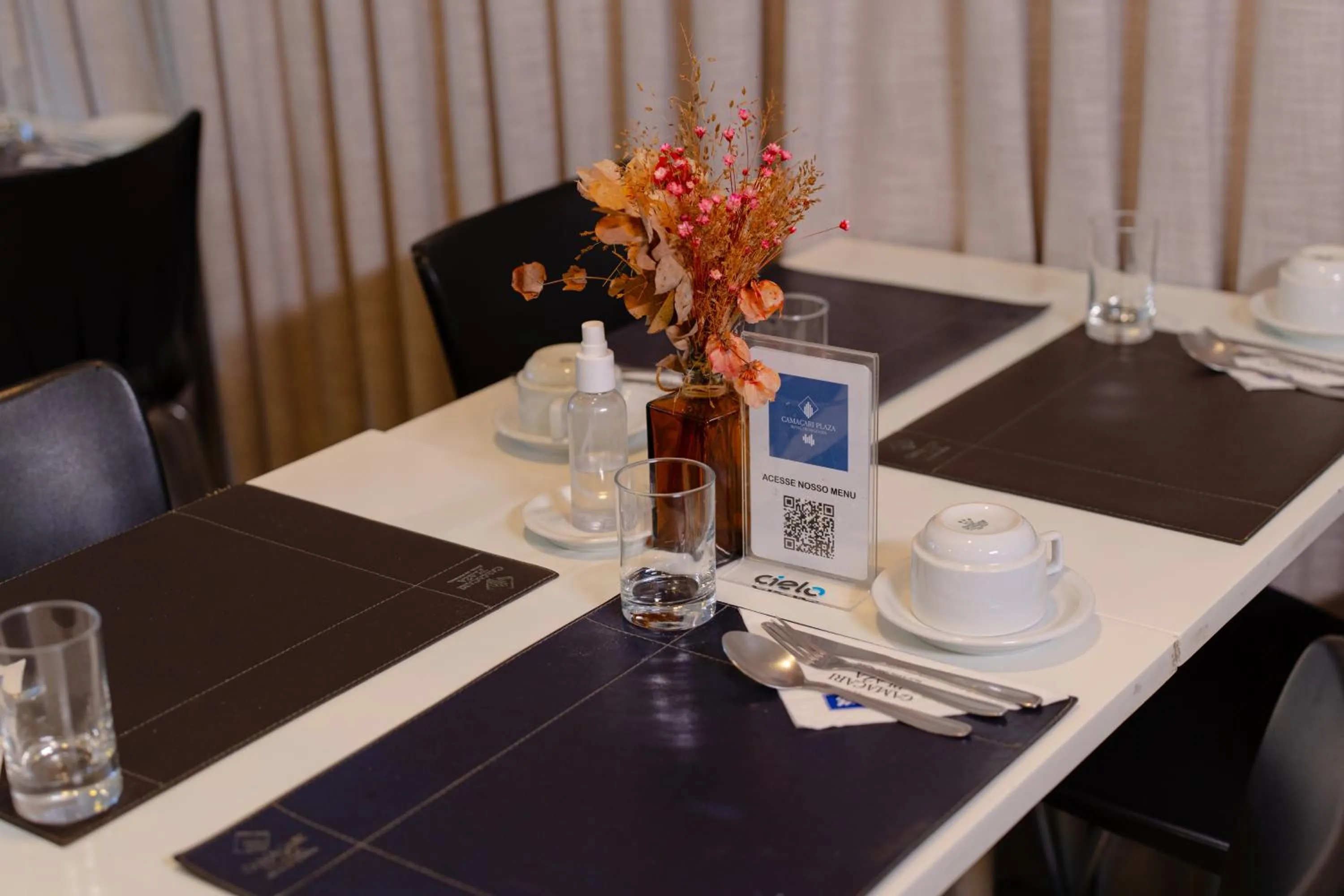 Restaurant/places to eat in Camaçari Plaza Hotel