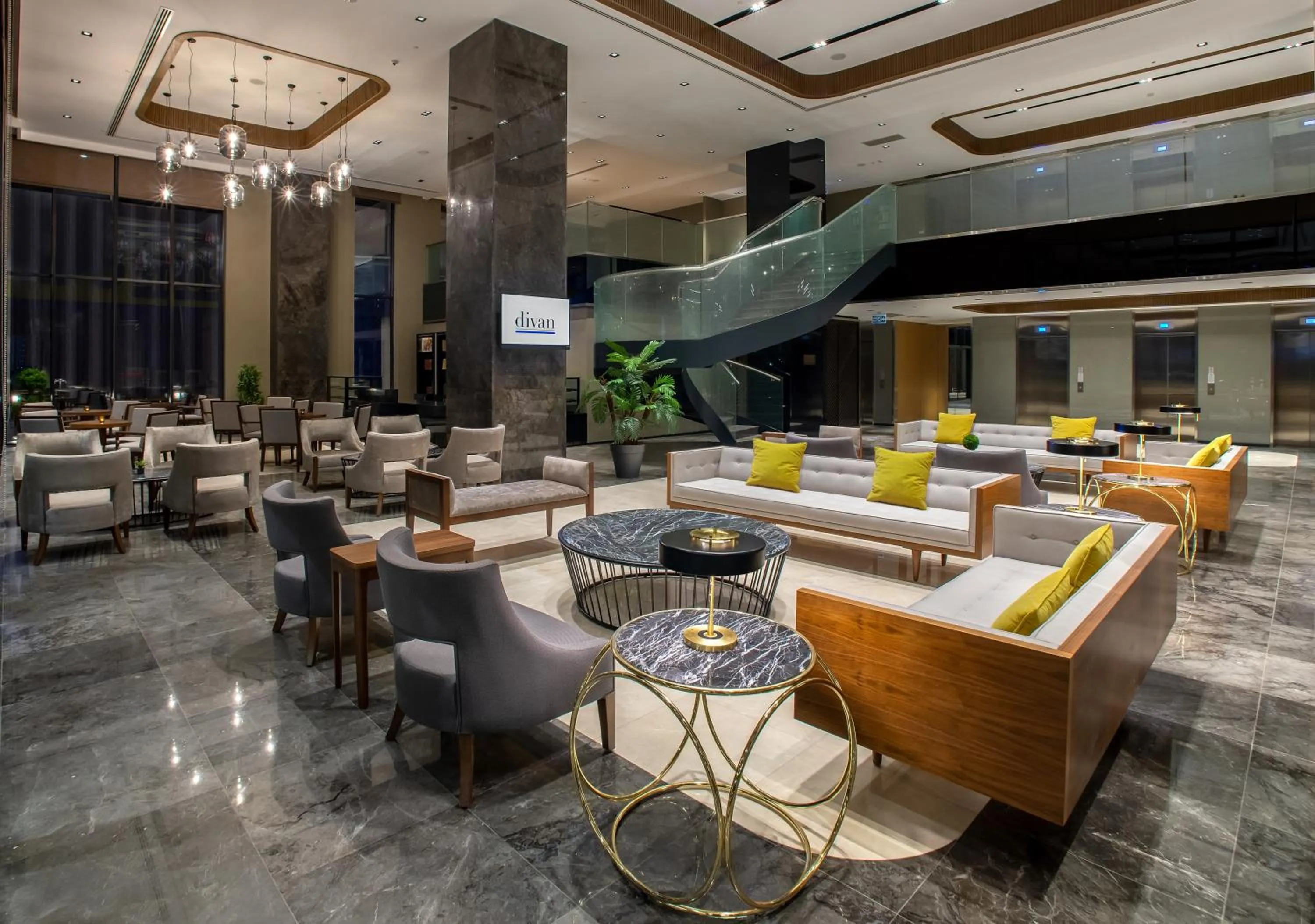Lobby or reception in Movenpick Diyarbakir