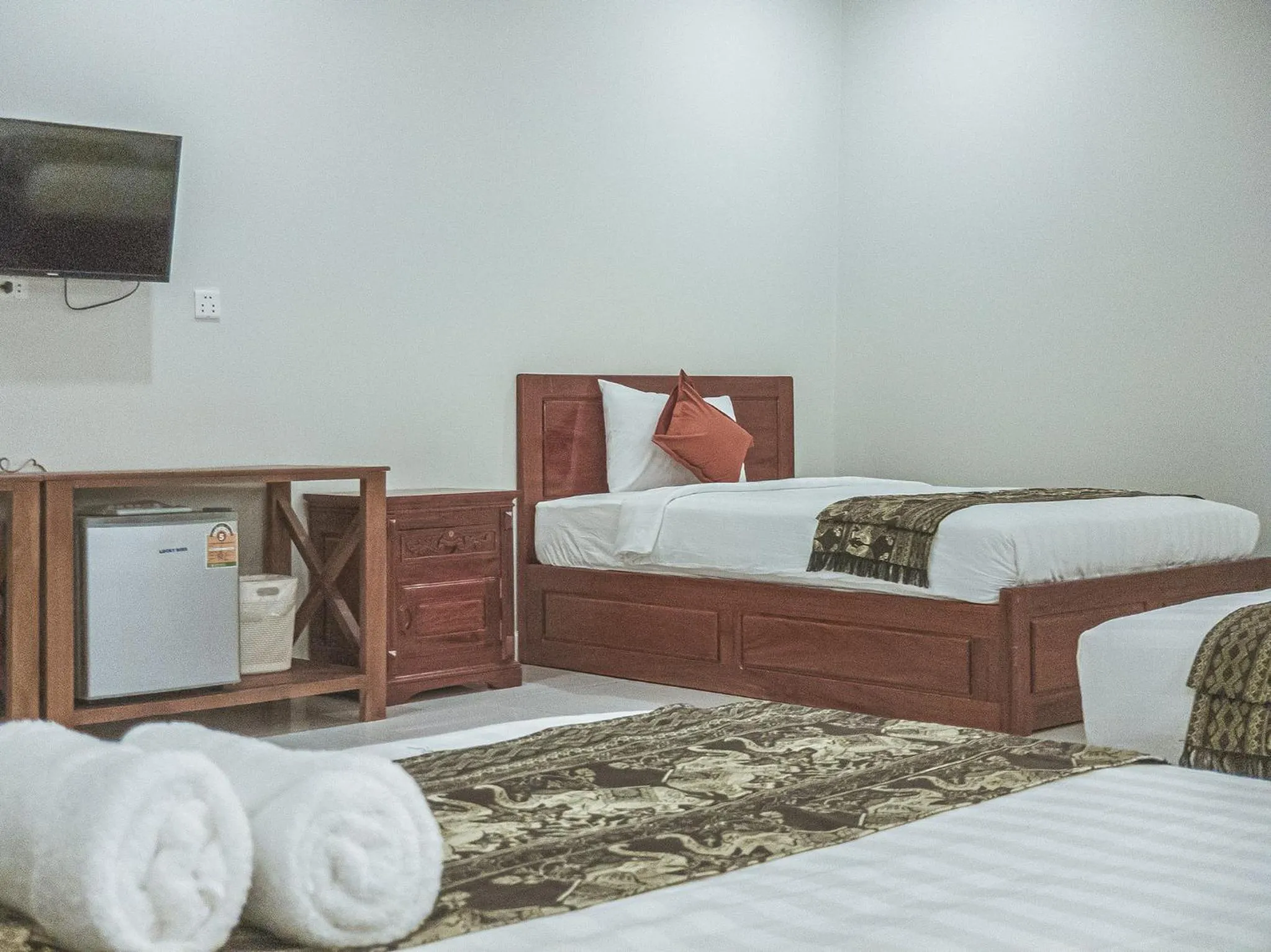 Communal lounge/ TV room, Bed in Montagne Regency