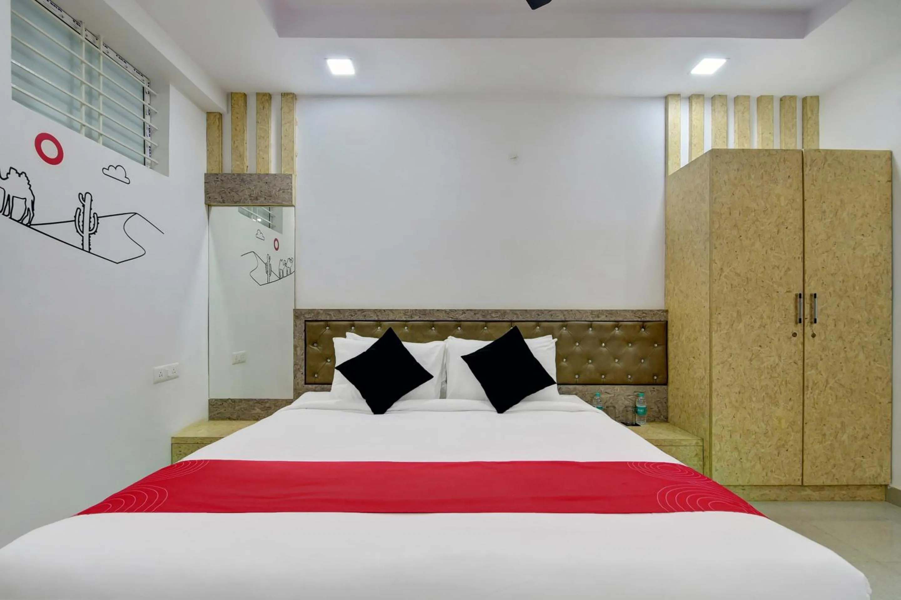 Bedroom, Bed in Grand Collection O Near Sarjapur Road Near 7d Voyage