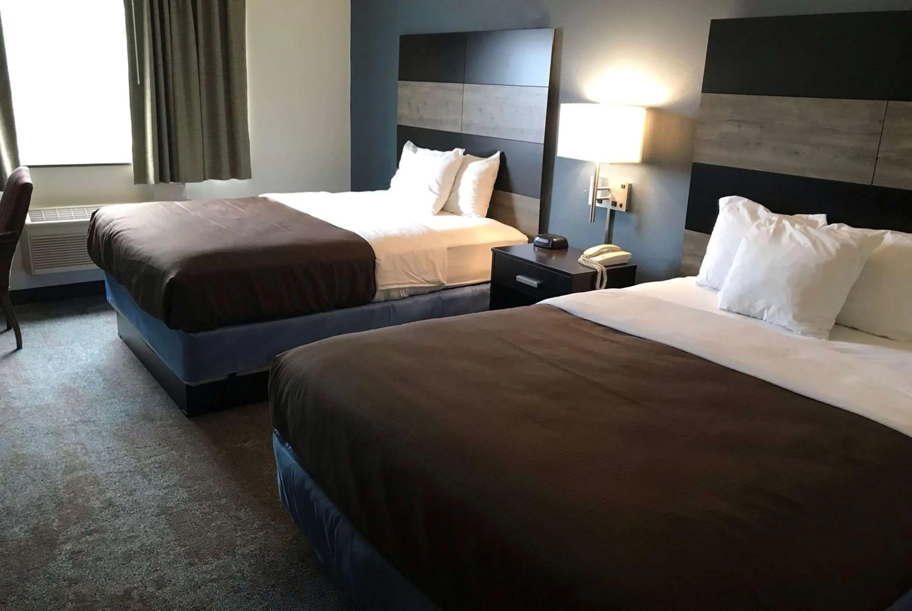 Photo of the whole room, Bed in AmericInn by Wyndham Maquoketa